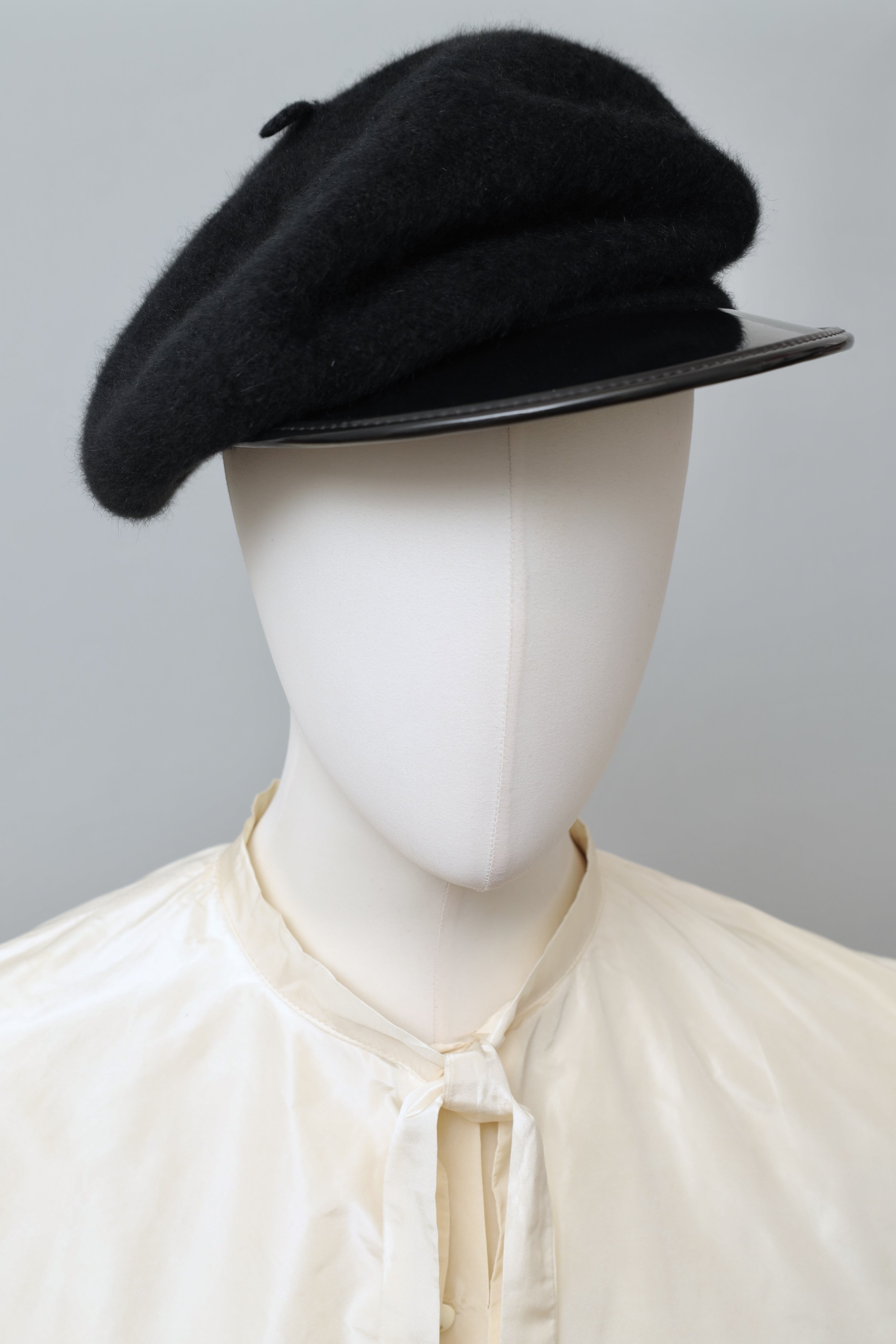 late 1970s Chantal Thomass black wool patent leather brimmed beret