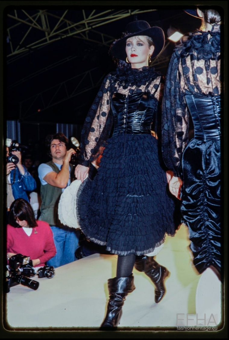 runway look