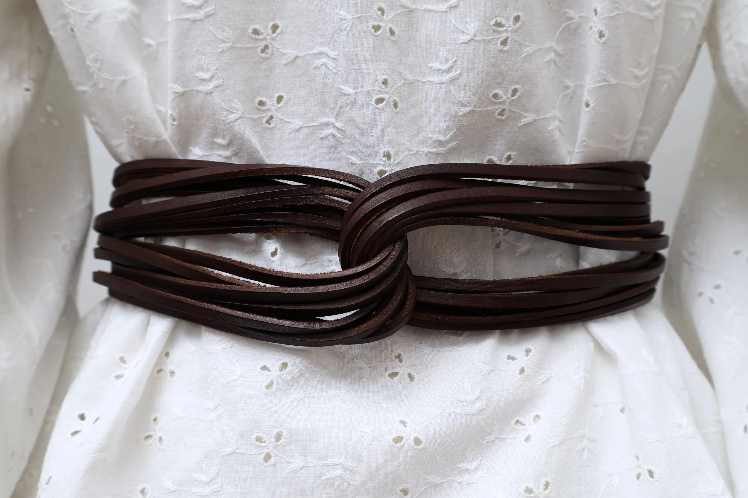 1990s Future Ozbek twisted brown leather waist belt