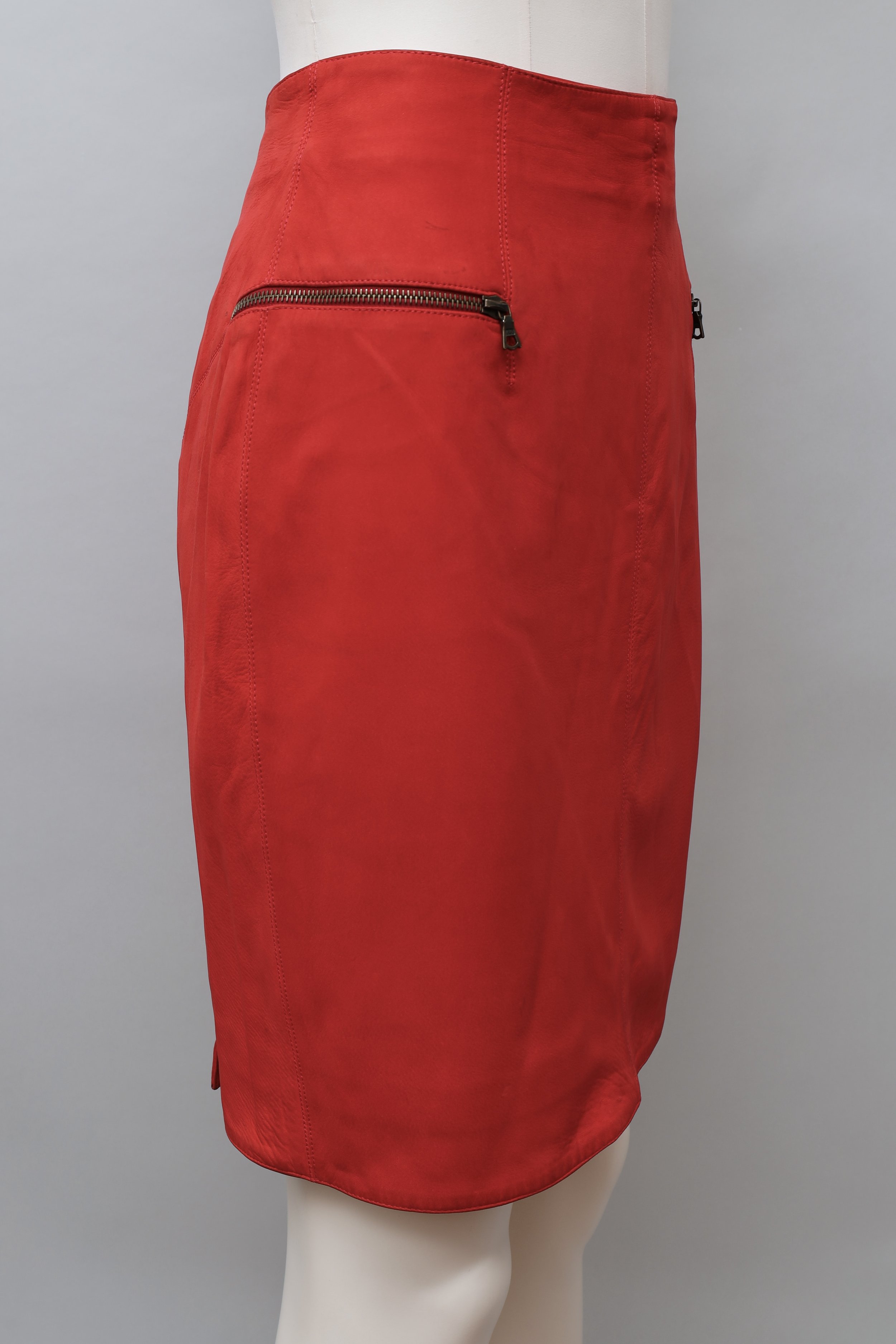 1980s Claude Montana pour Idéal Cuir red nubuck leather skirt