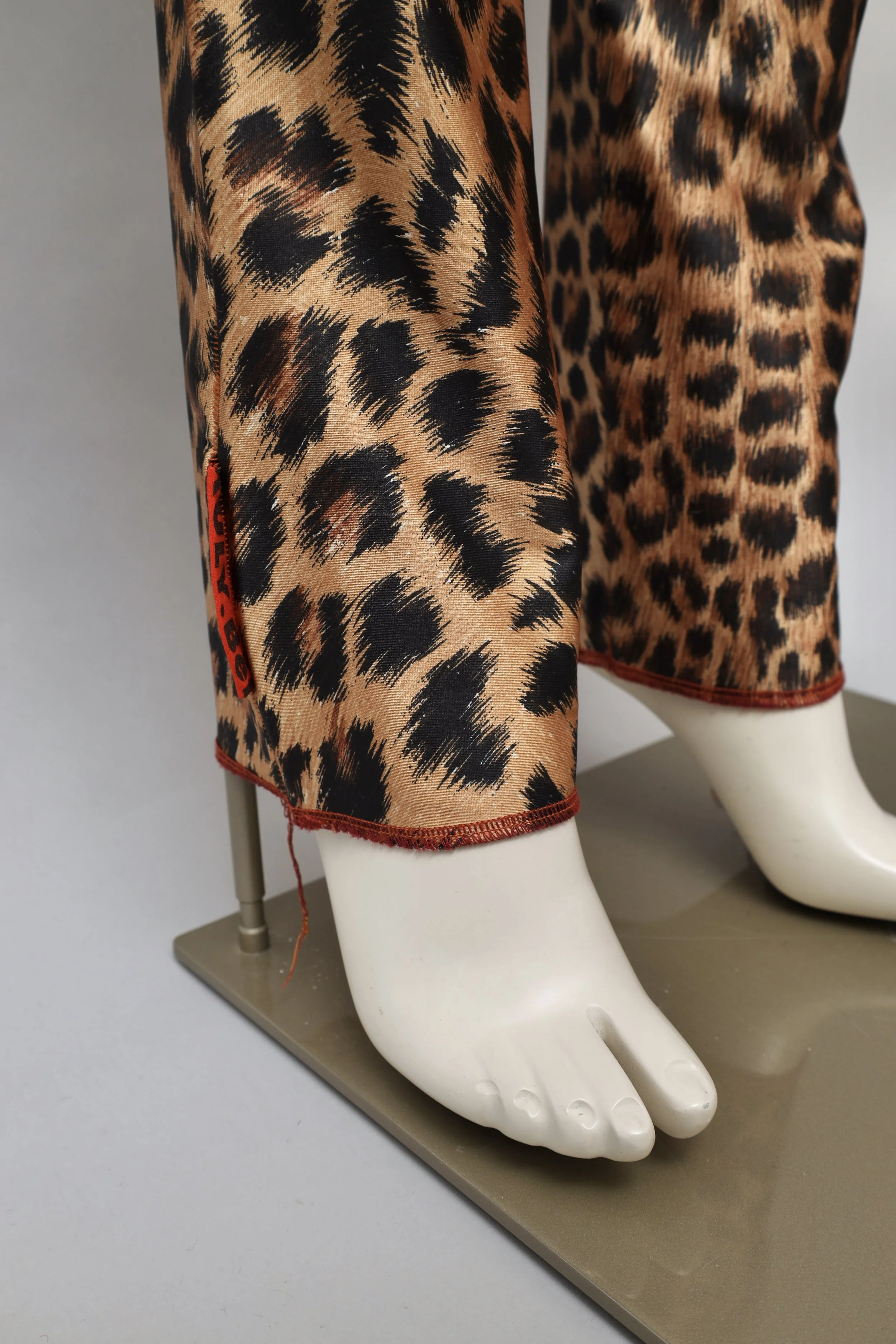 1990s Xuly Bët shiny leopard print stretch pants