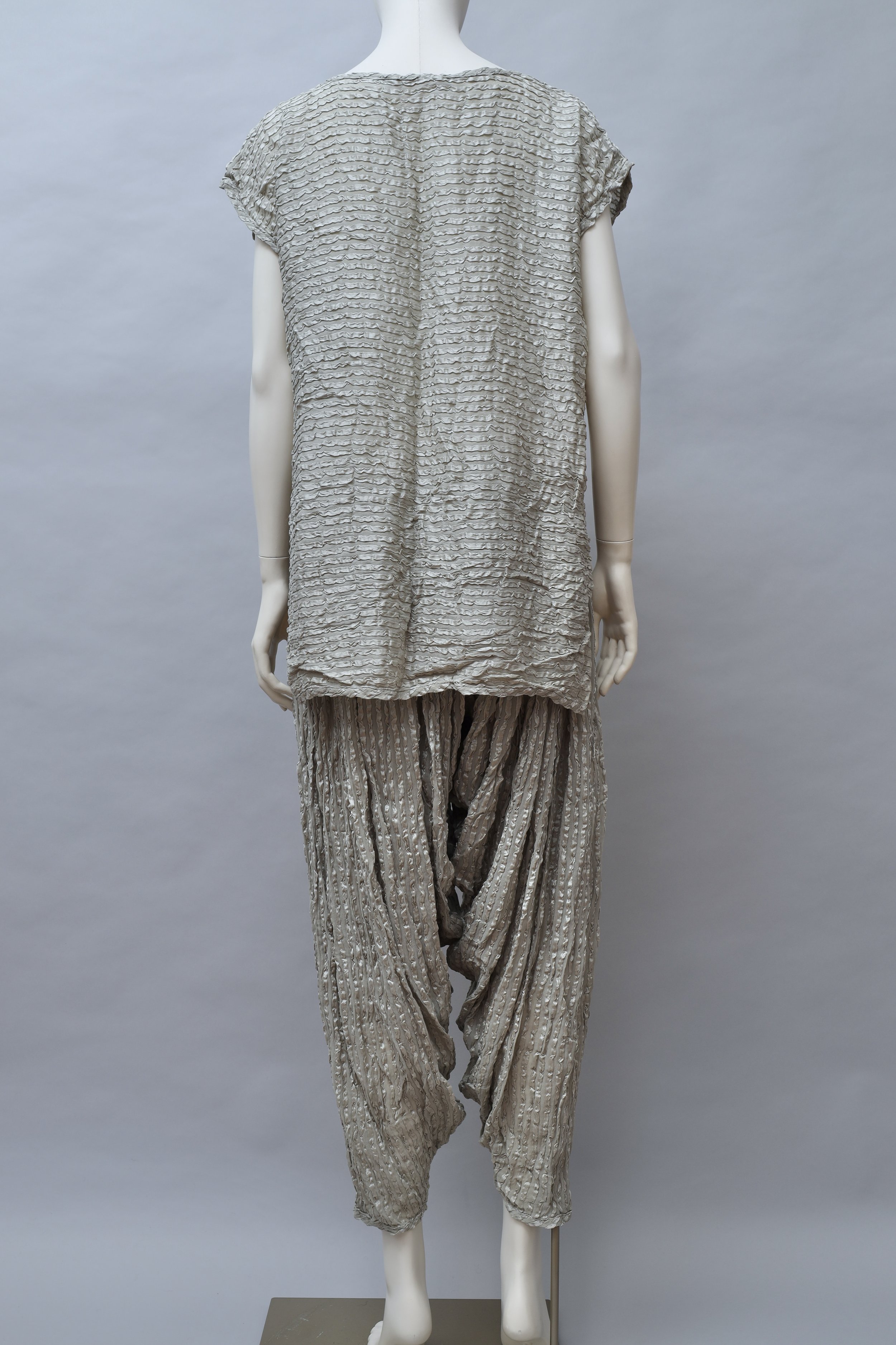 1980s Chantal Thomass gray crinkled silk top and balloon pant ensemble