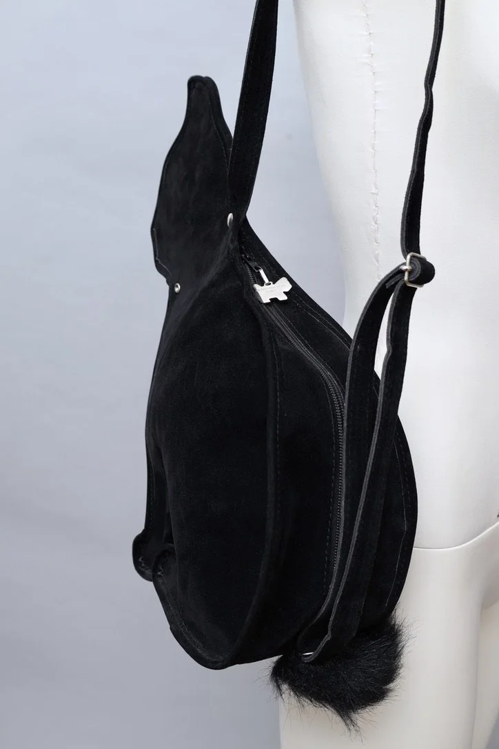 late 1980s / early 1990s Betty Dumoulin black suede cat handbag