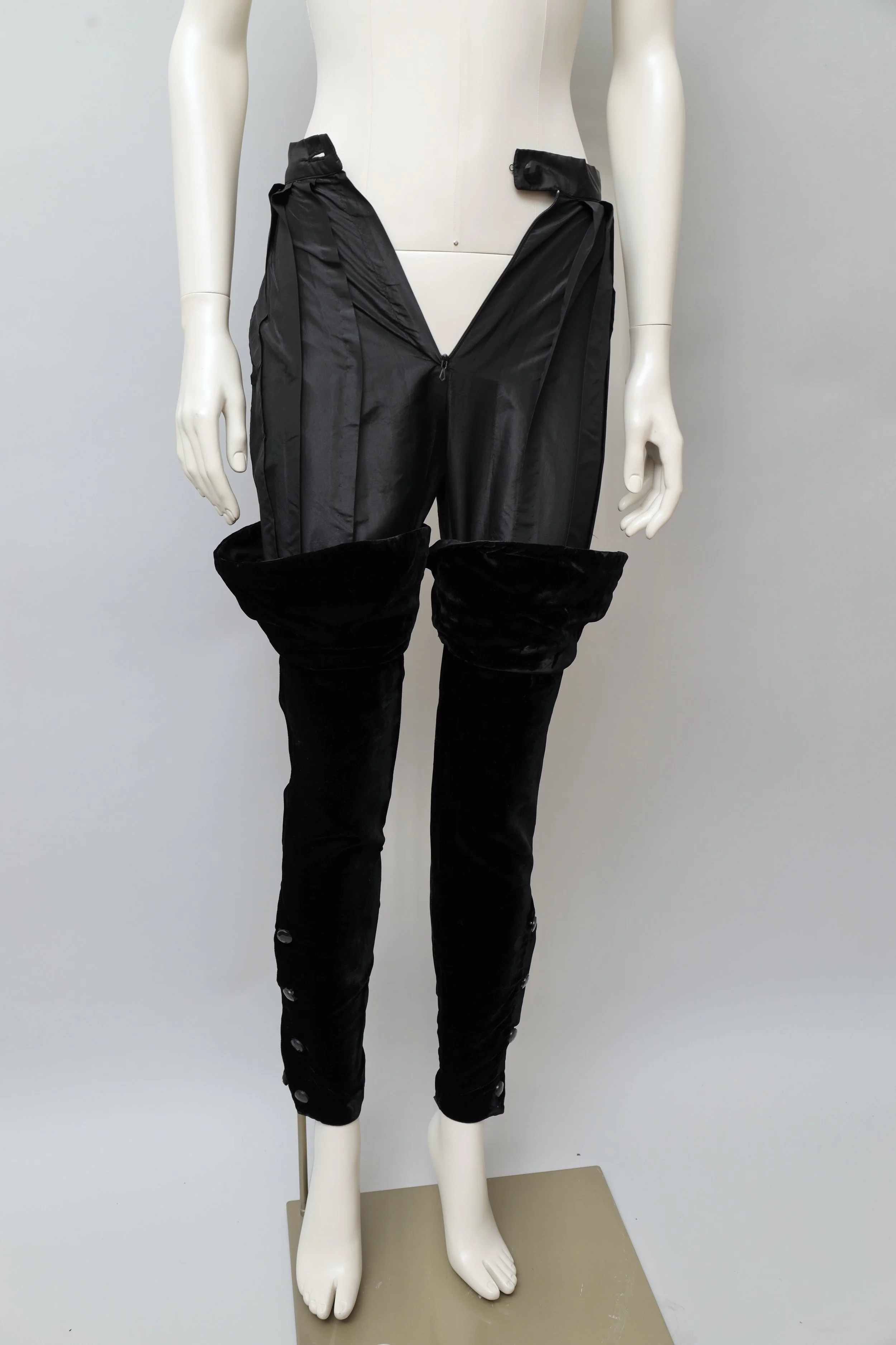 velvet leg stirrup pants frontg