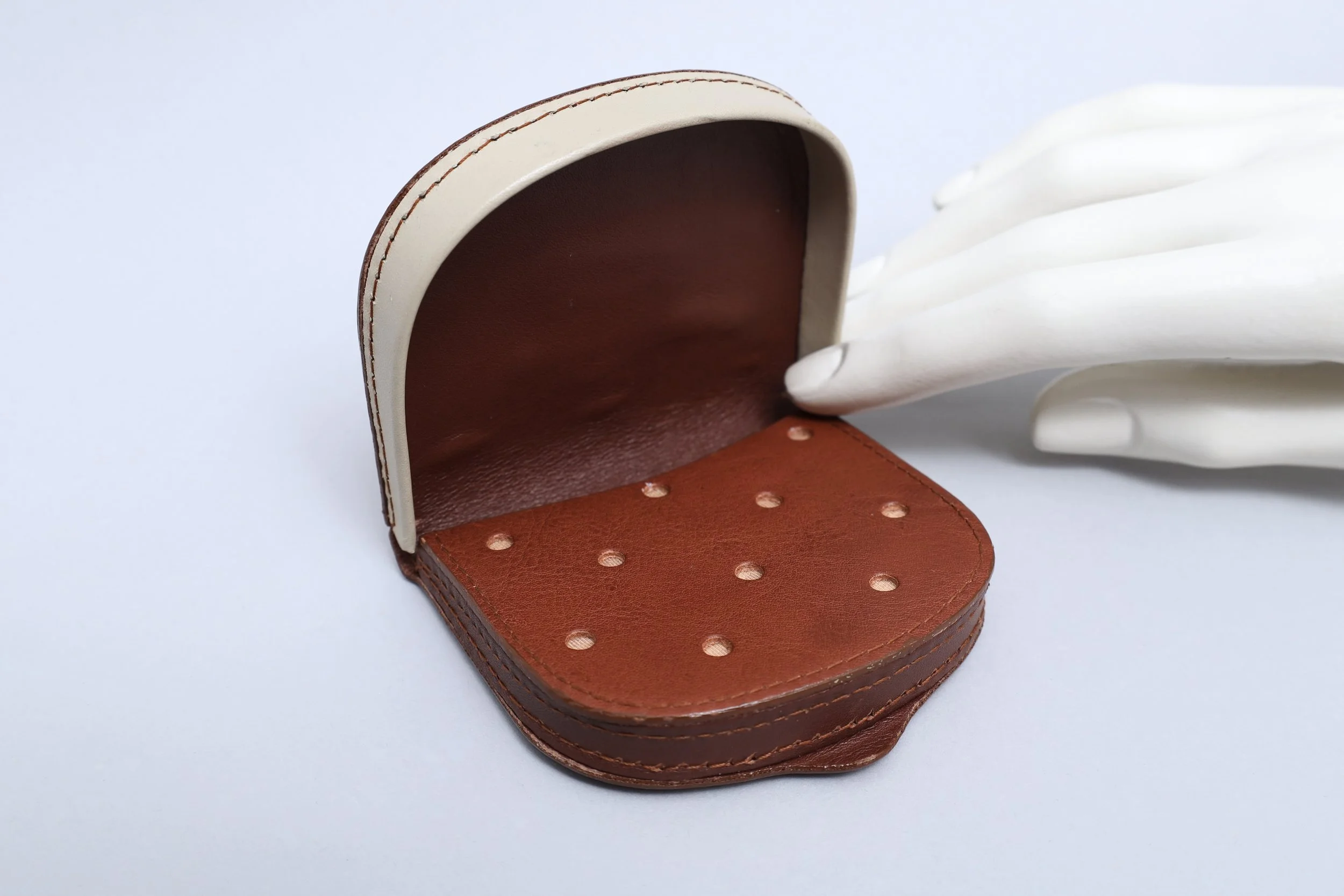 1990s Jean Paul Gaultier camel leather horseshoe coin purse
