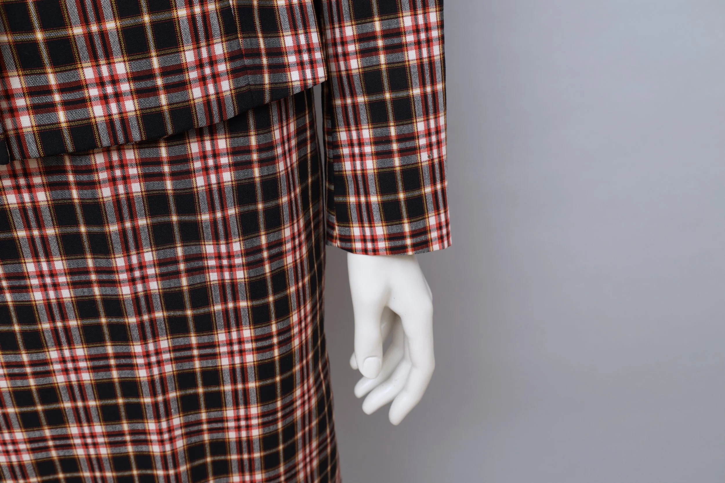 S/S 1998 Vivienne Westwood tartan ensemble detail