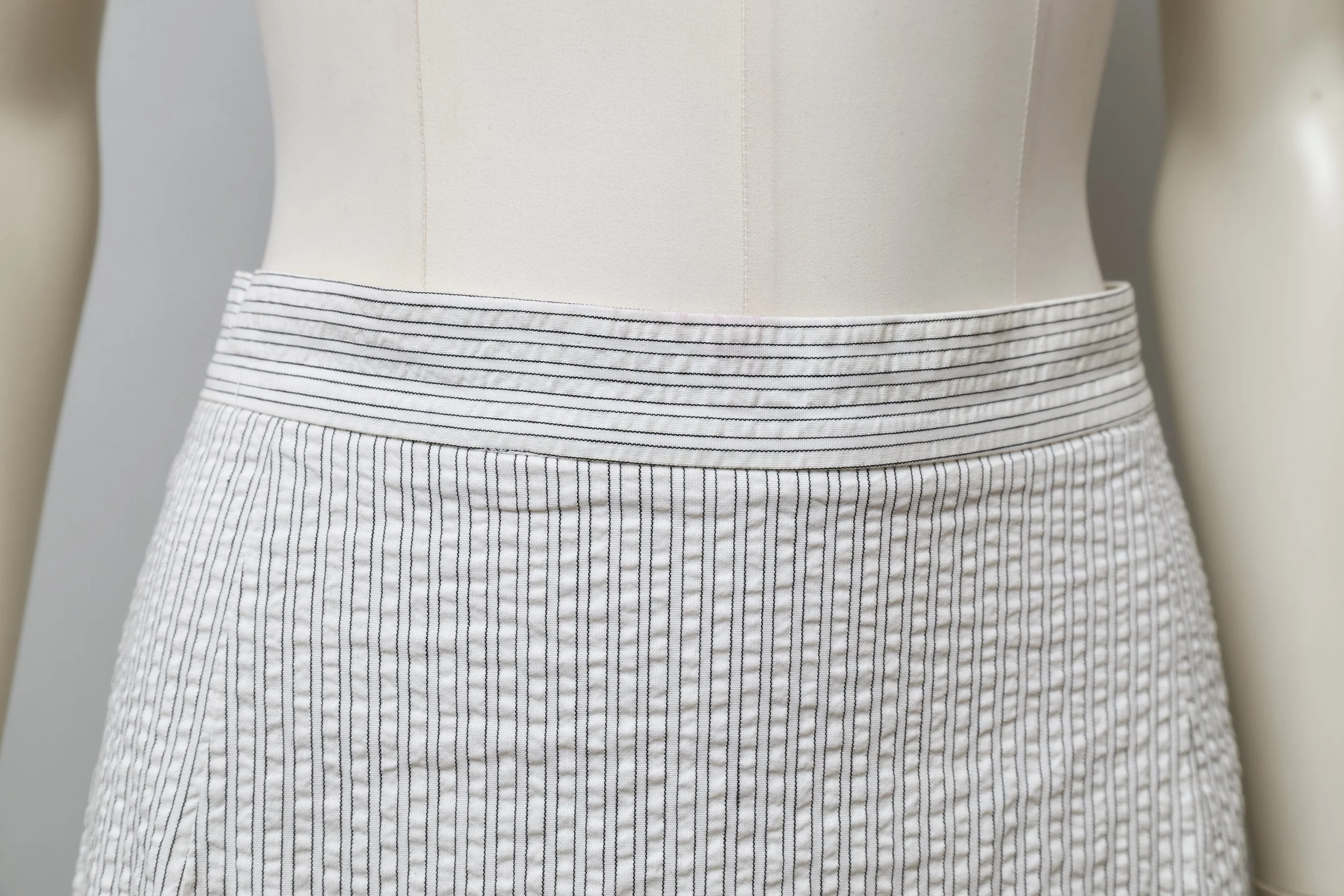 seersucker striped skirt detail
