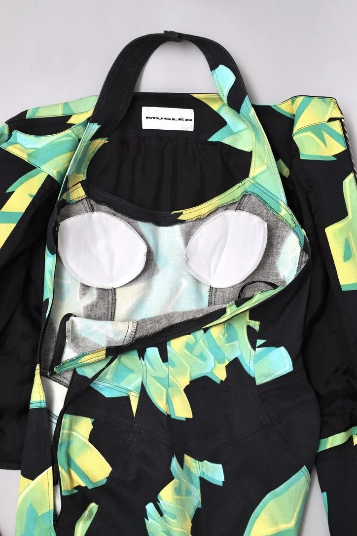 late 2000s Mugler green 2D graffiti print label tag