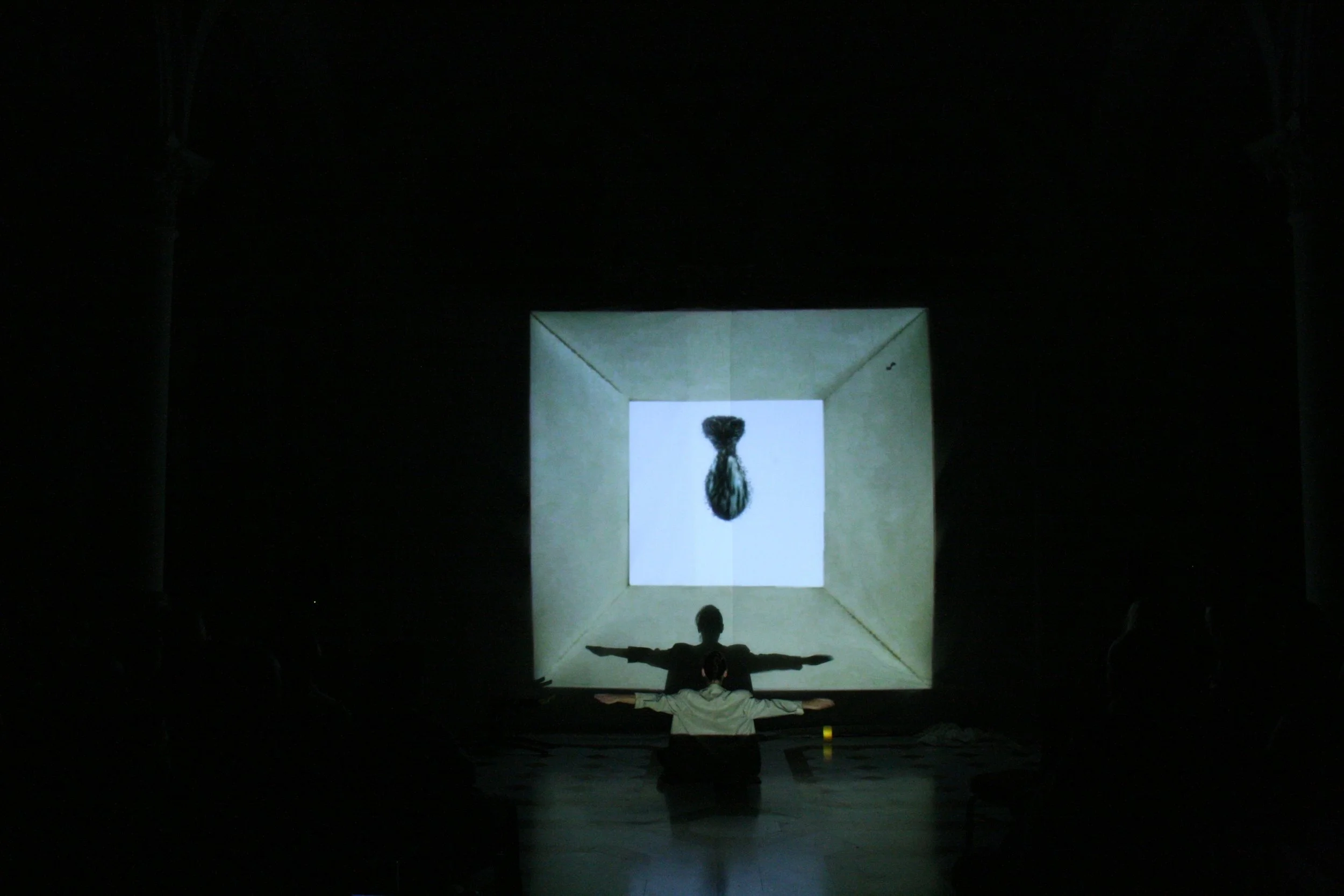 comtemporary performnce on paola lopreiato electroacustic piece at diffrazioni festival