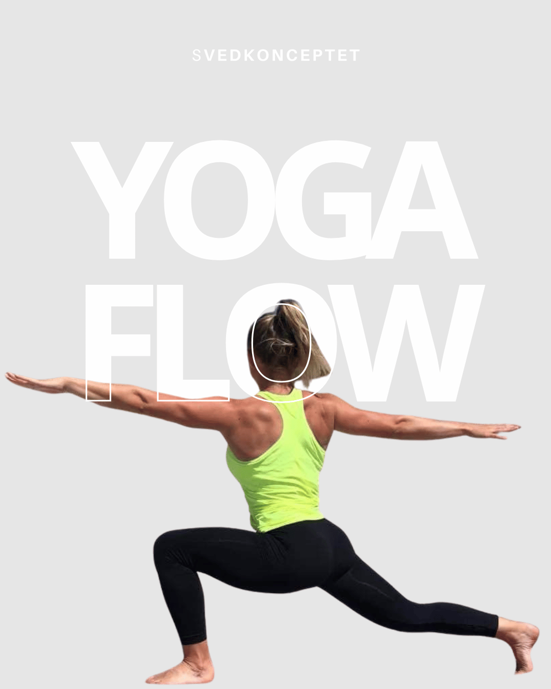 Kvinde udfører yogaøvelse på yoga flow-hold med fokus på smidighed, balance og velvære.