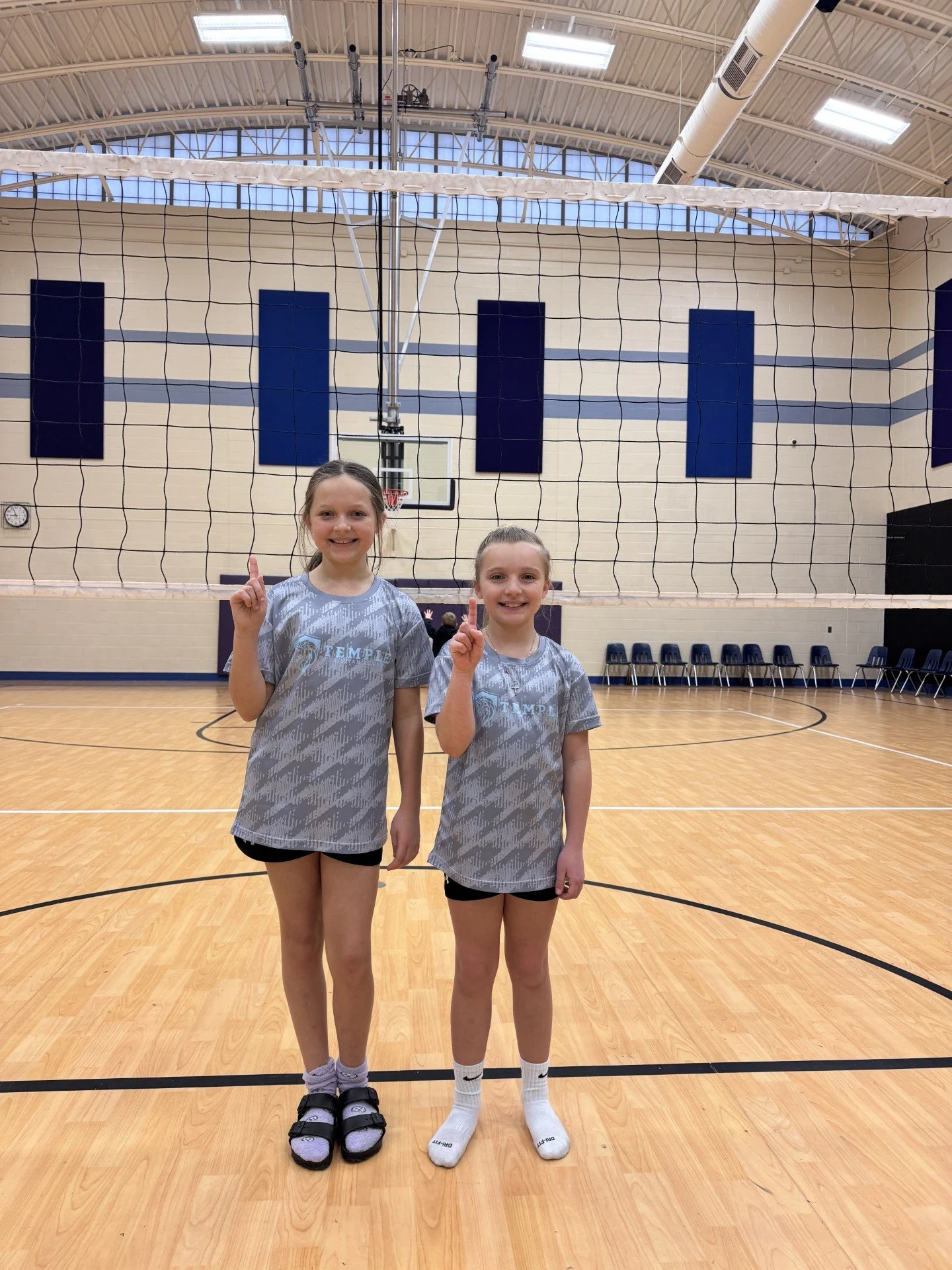 The start to our first gameday was a success!  Great job to all of our Low Impact girls who showed awesome effort and amazing sportsmanship this morning.  Good luck to our Jr High and High School teams playing this afternoon!! 

#allout #youthvolleyb