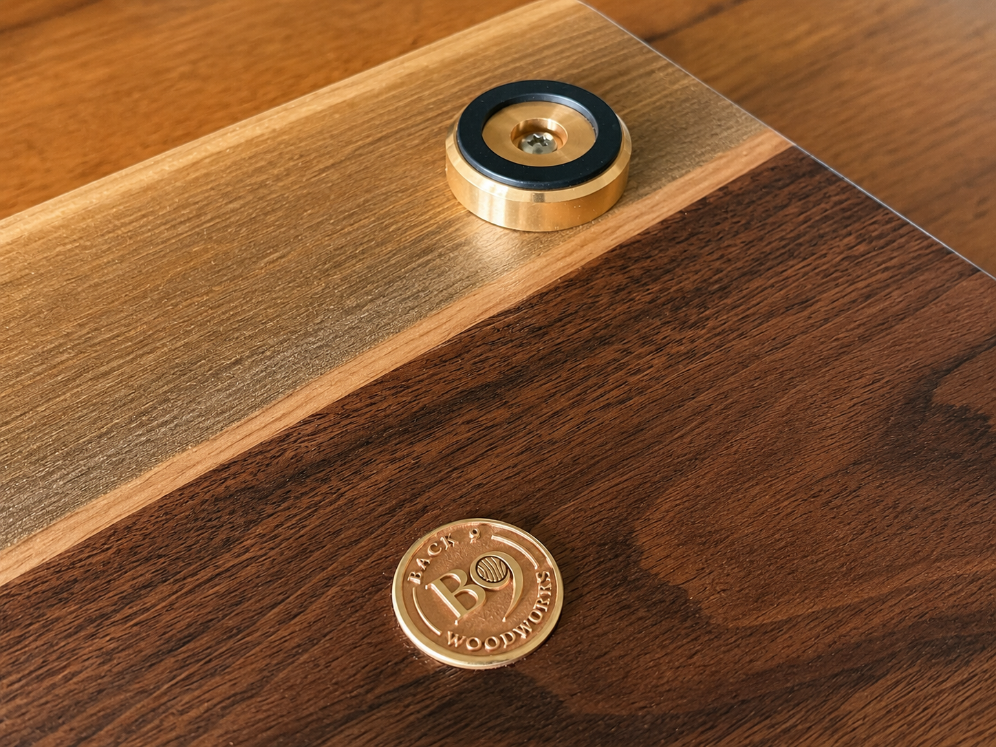 Back 9 Signature medallion and feet