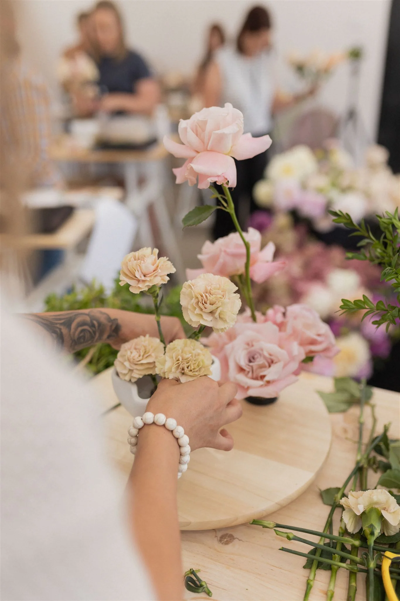 Garden style floral centrepiece created at the Blume Retreat