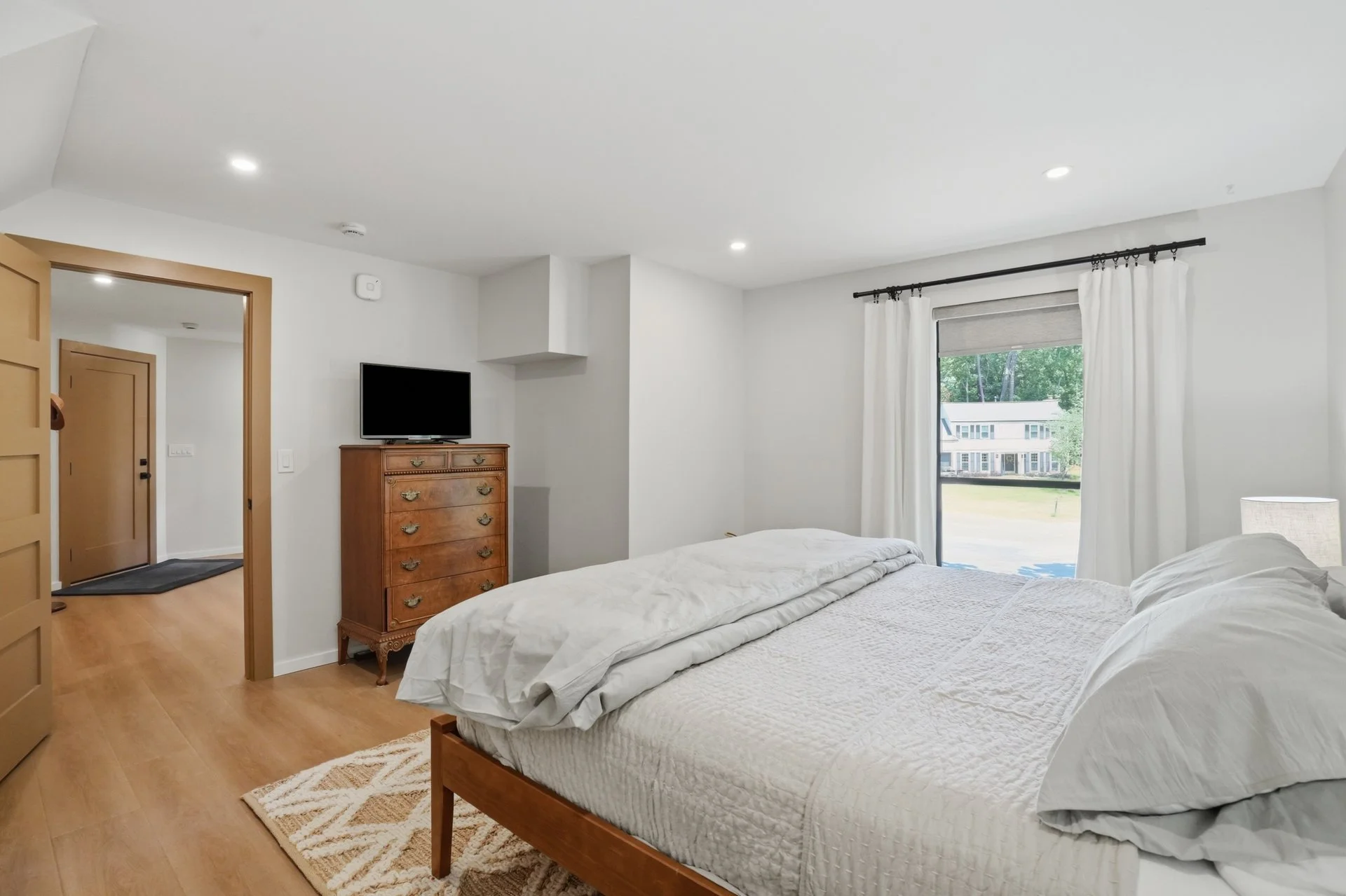 35-038 - 475 Ramsdale Drive Roswell GA.jpg