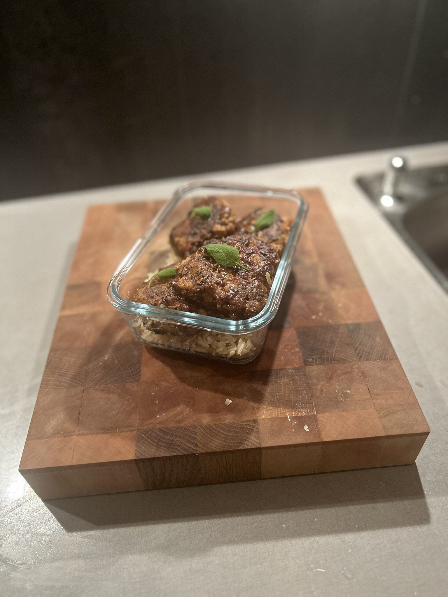 Kycklingfärsbiffar med salvia