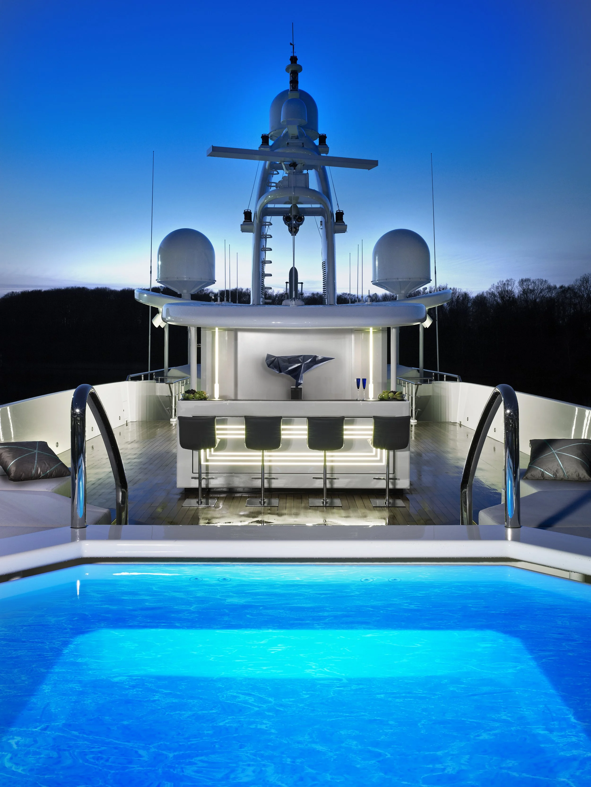 474 27 SAPPHIRE SUN DECK.jpg