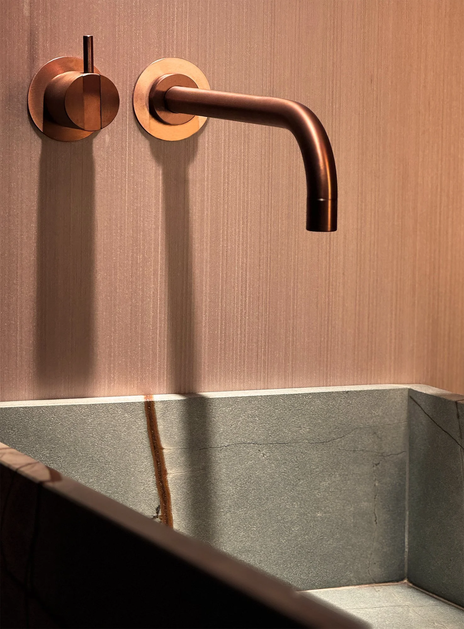 Waschbecken Detail.jpg