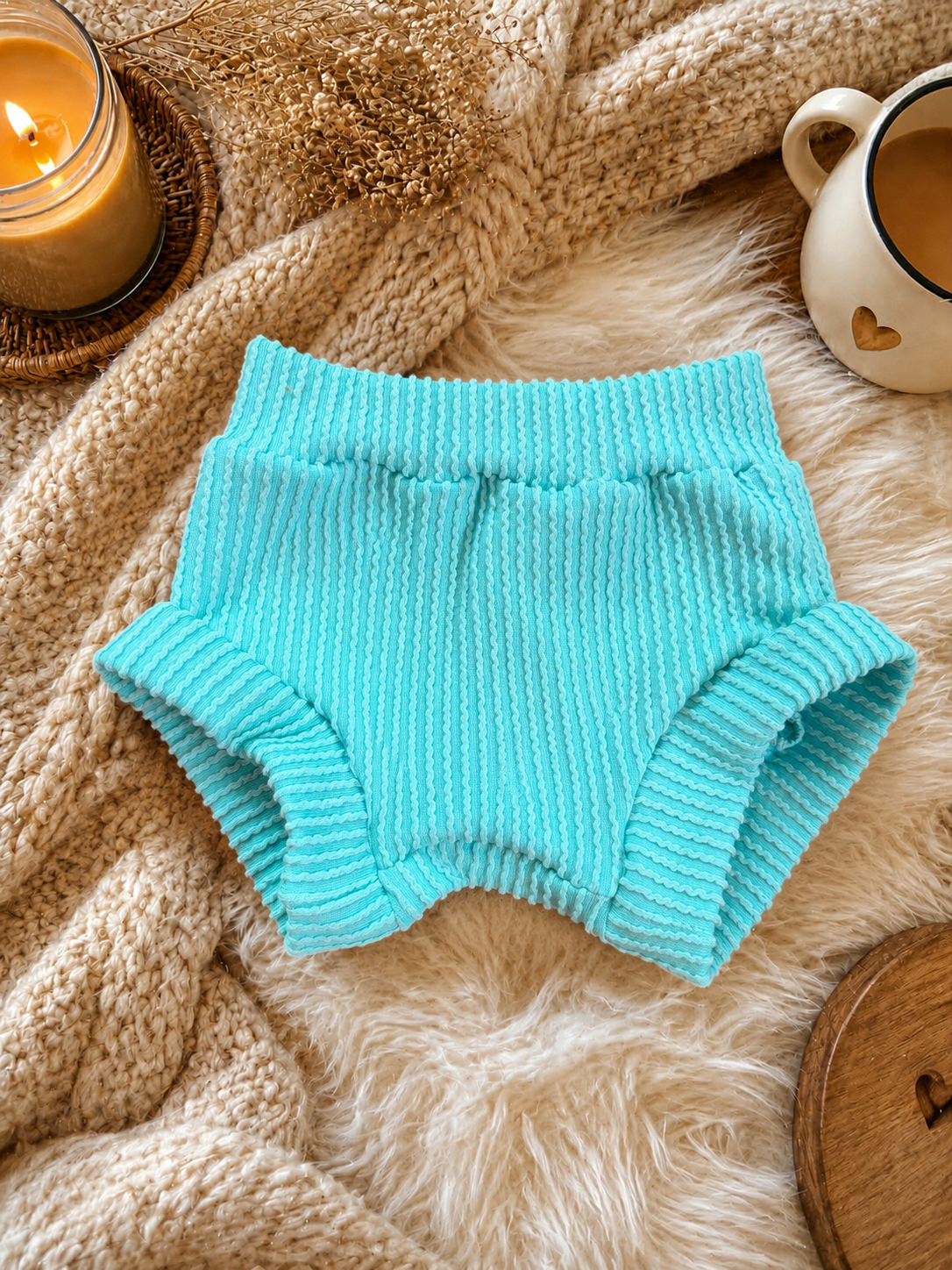 Ribbed Light Turquoise Bummies: 0/3 months