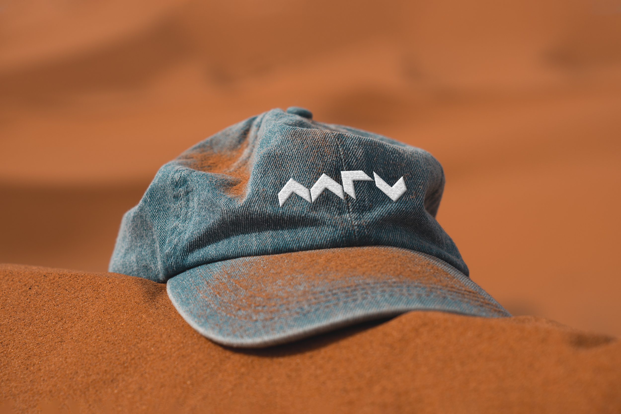 Jean hat.png