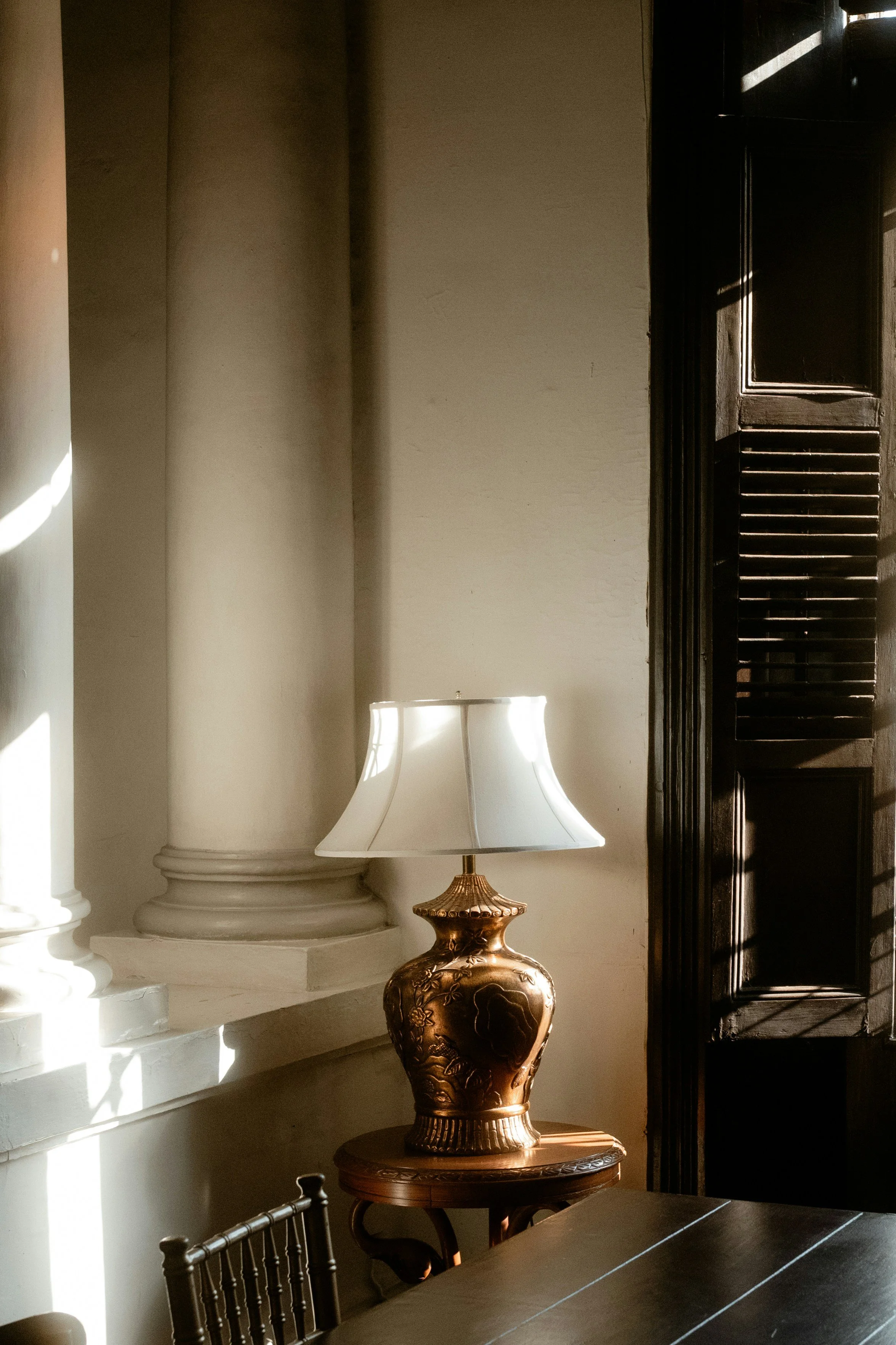 10 Bedside Lamps Under ₹3,000 on Amazon That Will Instantly Elevate Your Bedroom