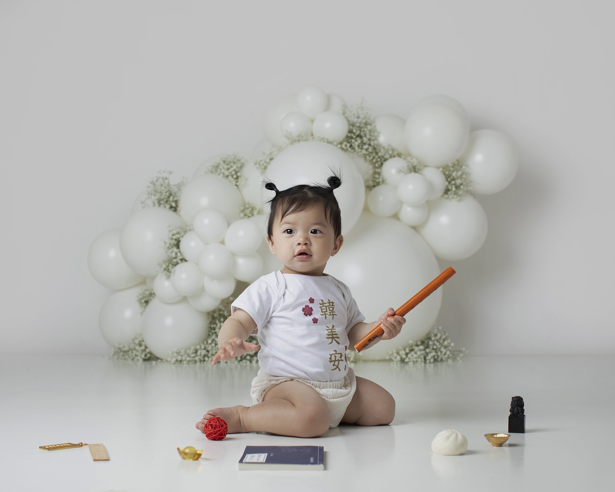 Chinese tradition cake smash for first birthday