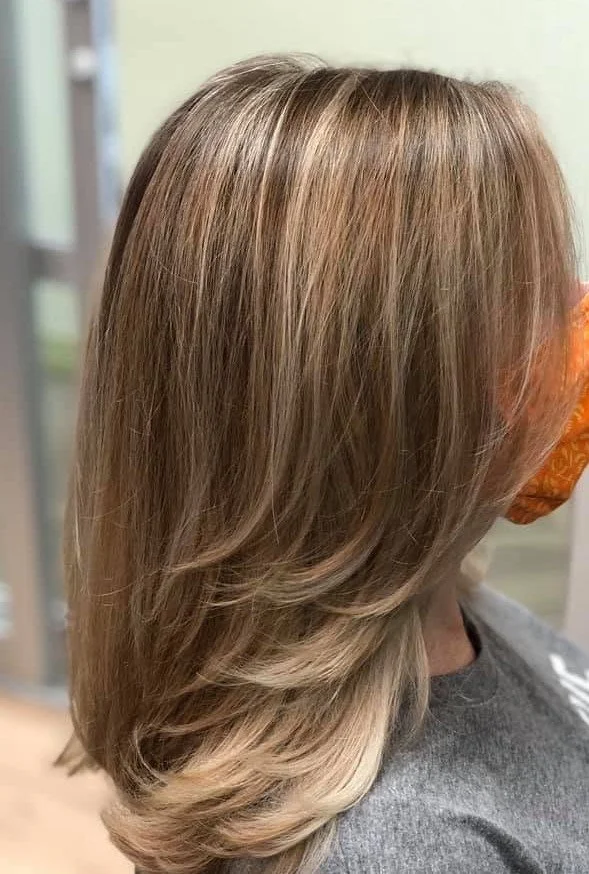 Curly highlighted hair 2.jpg