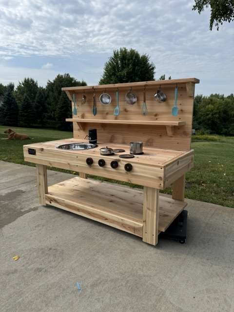 4' Mud Kitchen 
+Recirculating Water Pump
+Extra Shelf 
+Utensil Set