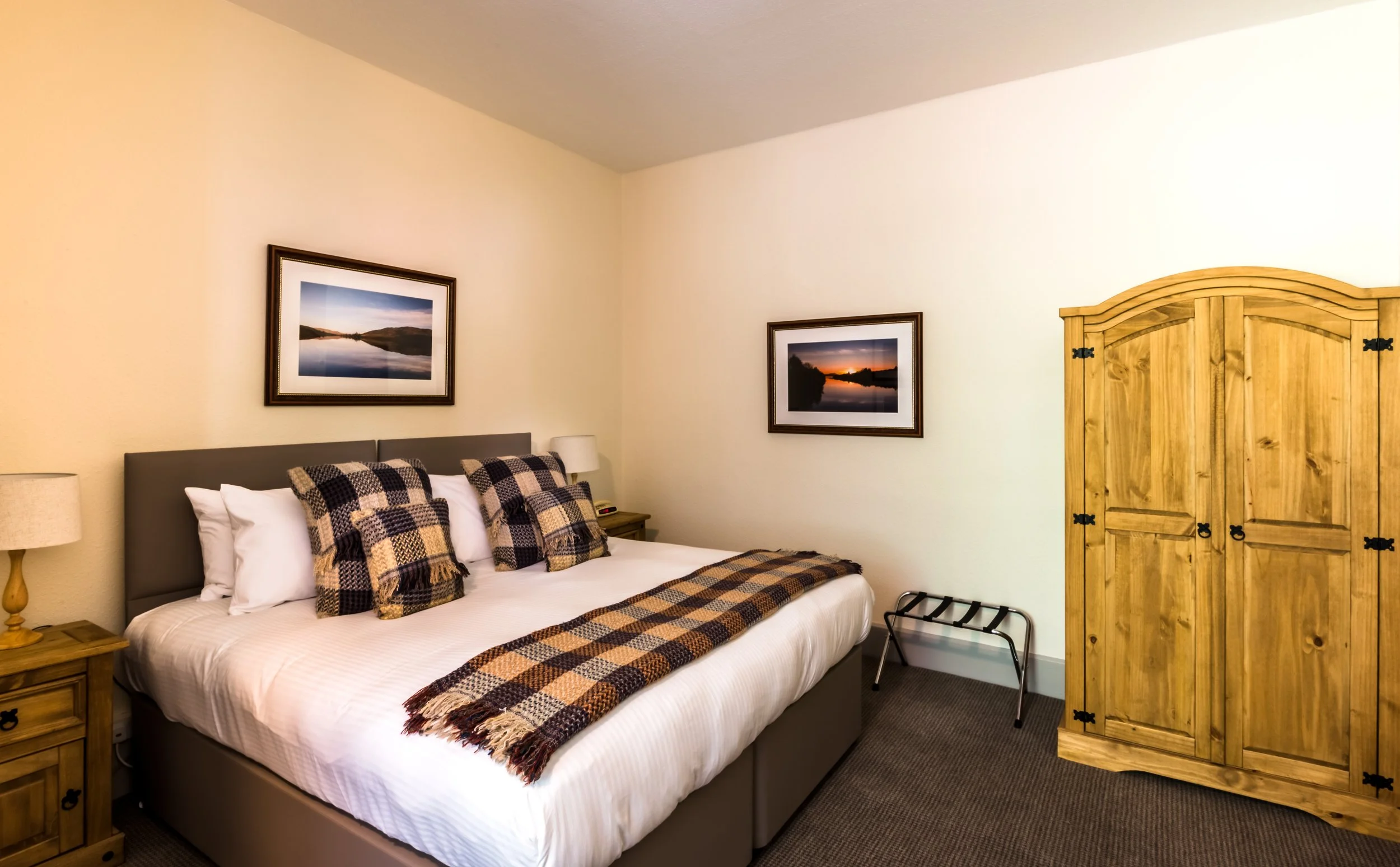 bedrooms24.jpg