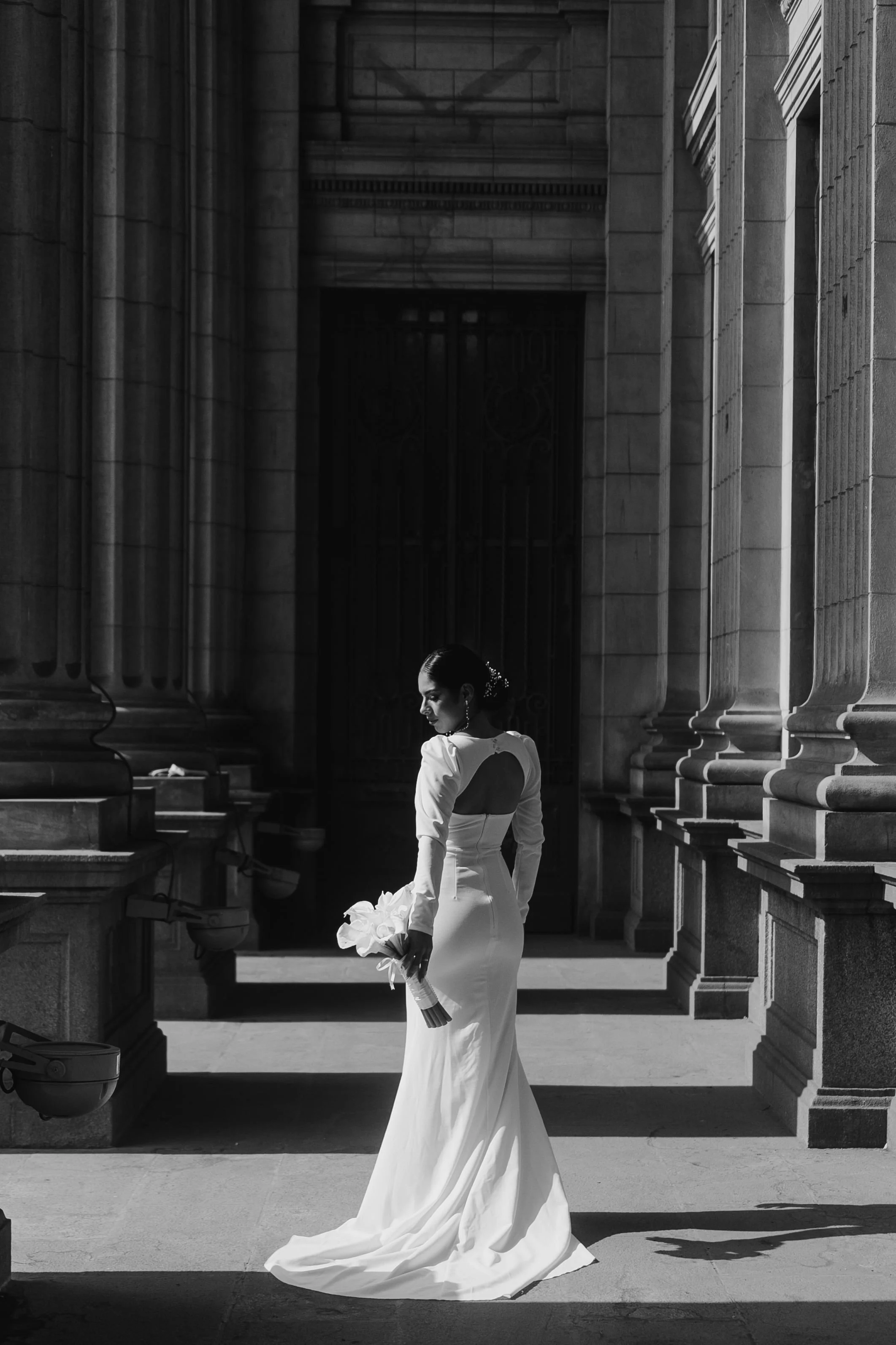 Bride -dramatic setting