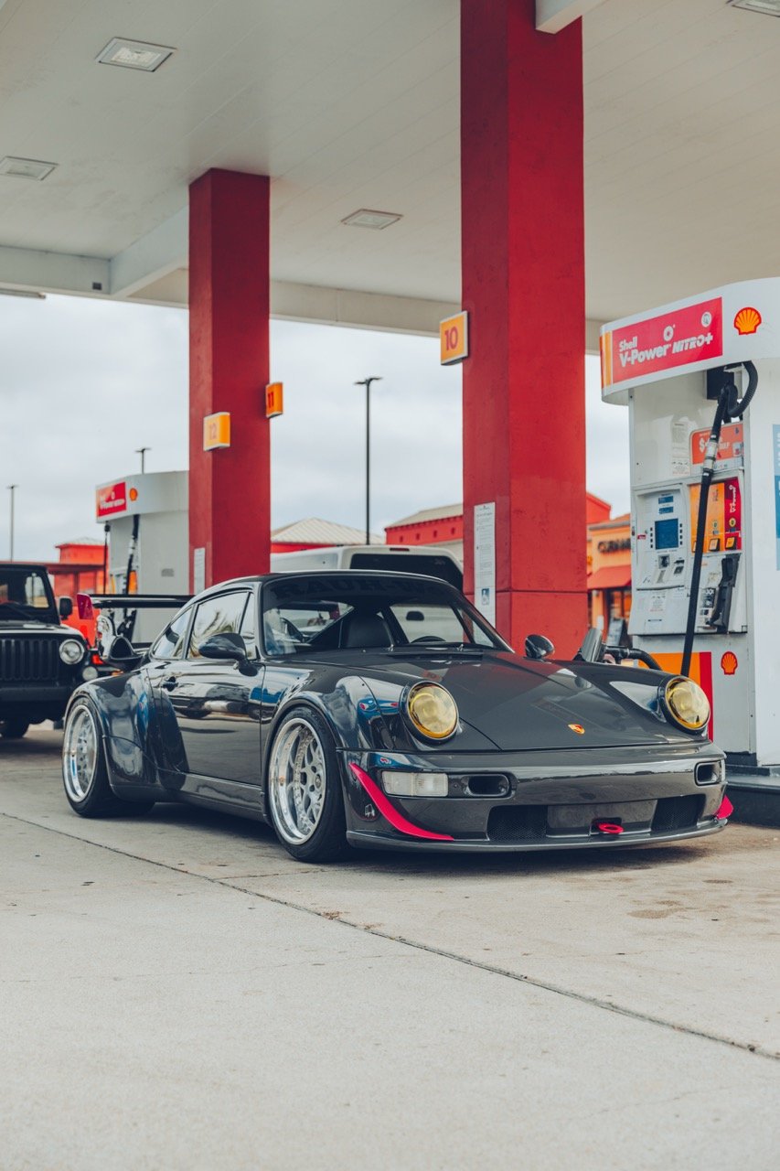 RWB Porsche 911.