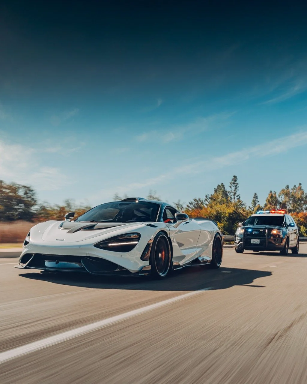 McLaren 765 rolling shot photo session, police chase.