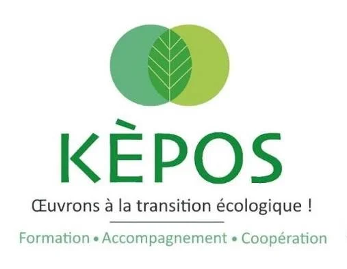 Logo de KÊPOS avec deux feuilles entrelacées, slogan 'Évryons à la transition écologique', mots 'Formation', 'Accompagnement' et 'Coopération'.