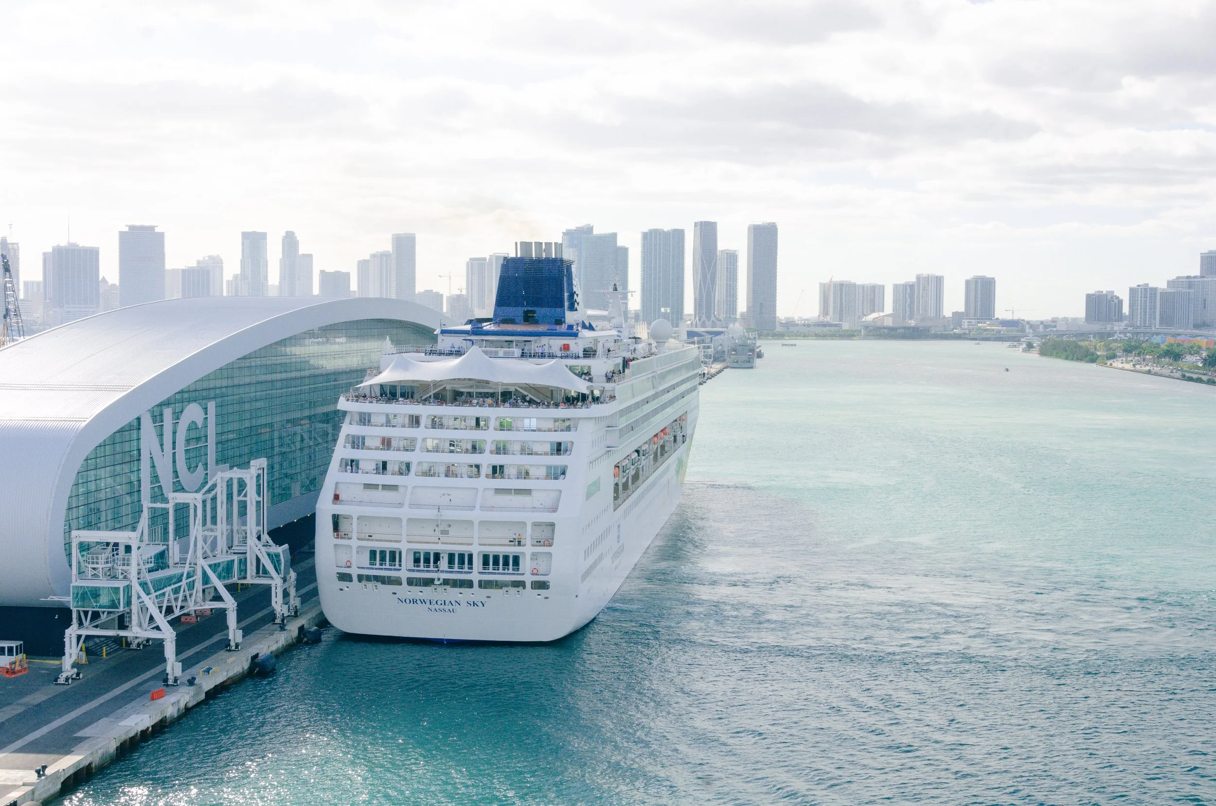 Everything that happens on departure day — Royal Caribbean, Miami to Nassau