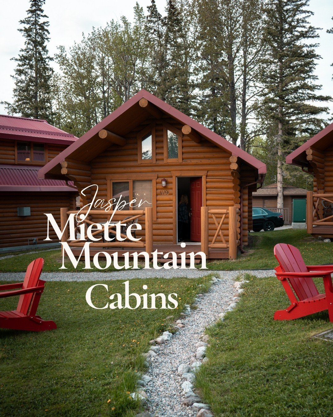 📩 Send this to the girl planning Jasper. Miette Mountain Cabins; the honest review from someone who actually stayed.
What I loved:
- The vibe is relaxed and fun without trying too hard
- Glass fire pits for lounging outside after a long day of explo