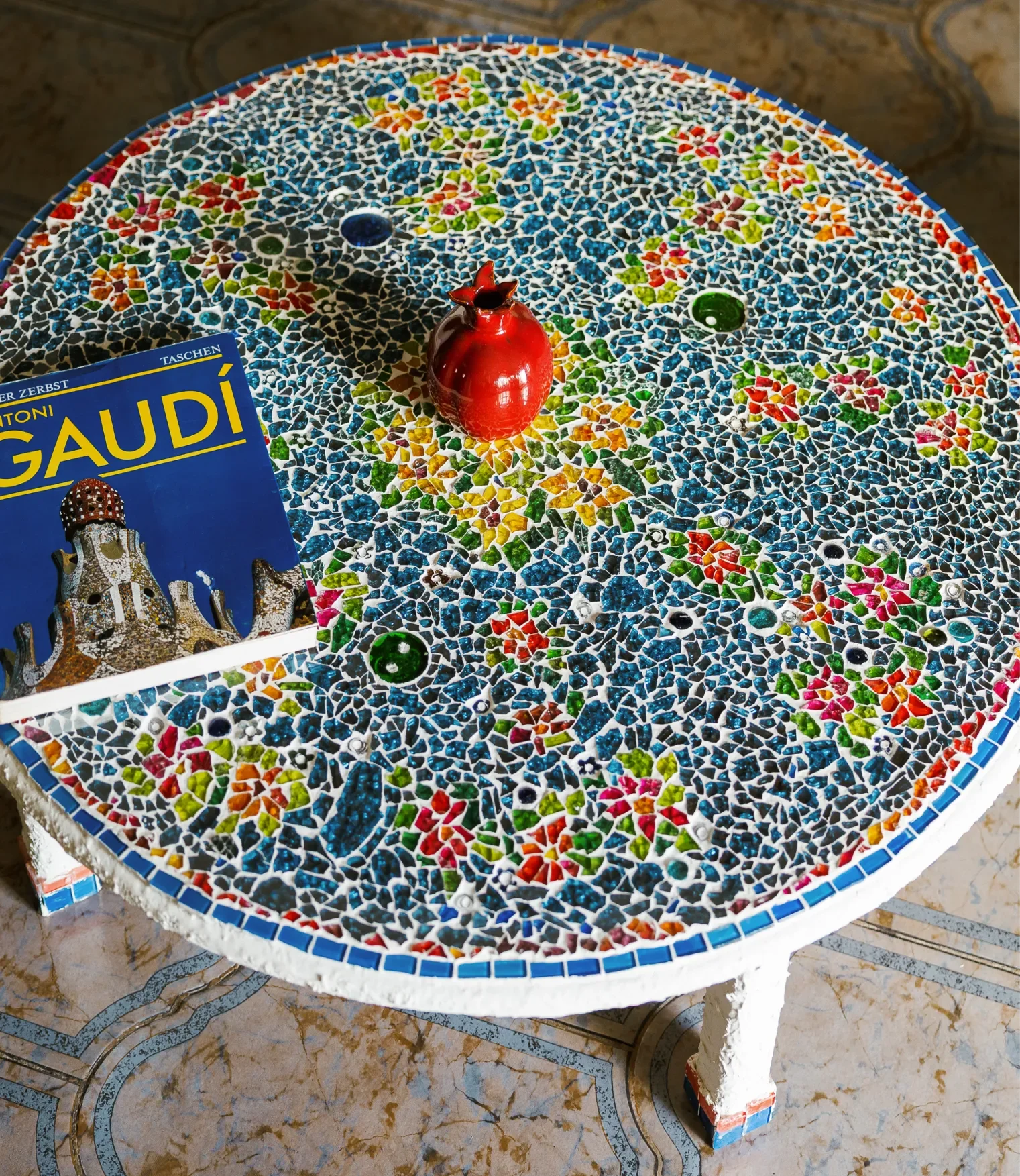  Garden Table    Reclaimed Ceramic & Glass, Painted Wood ø 80 cm, h 75 cm