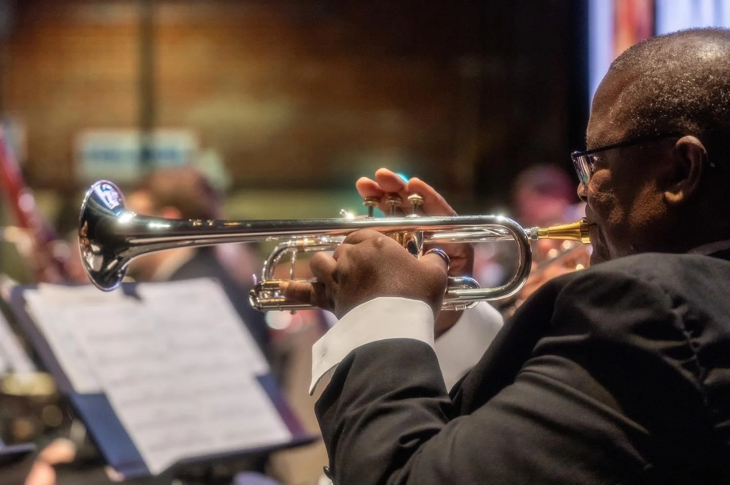 Larry Griffin at concert.JPG