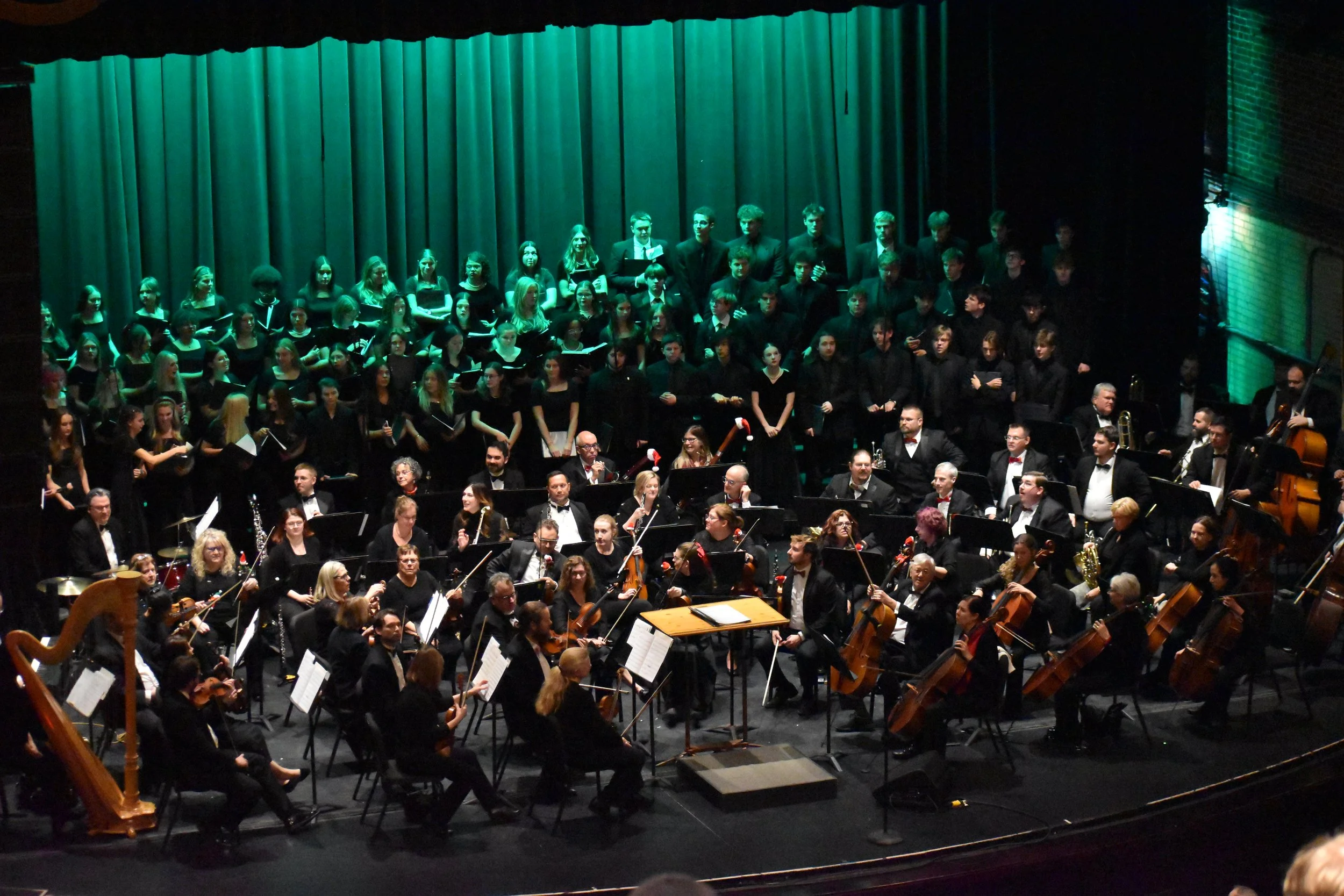 christmas_orchestra_and_choir.JPG