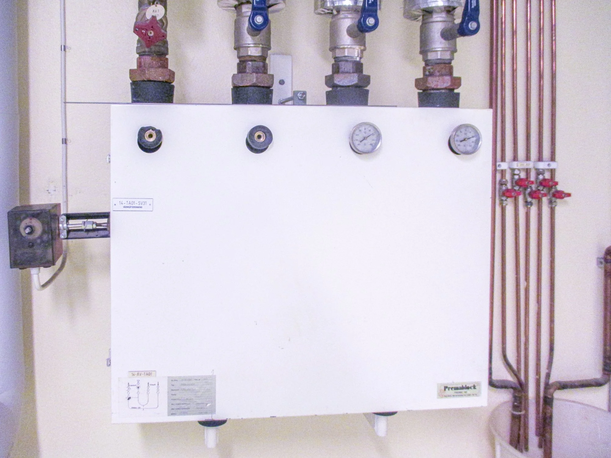 Air & Water Machines-3.jpg