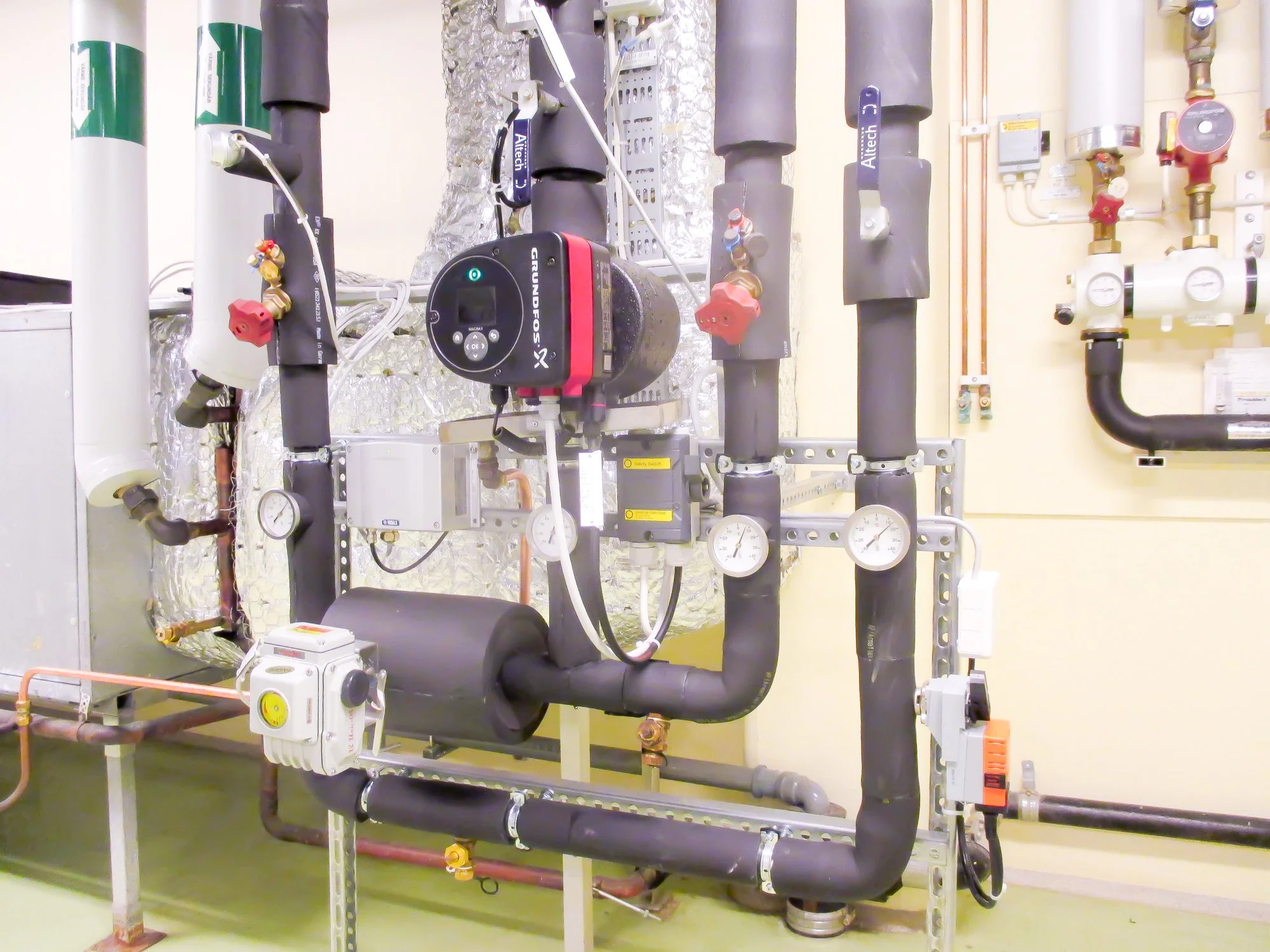 Air & Water Machines-4.jpg