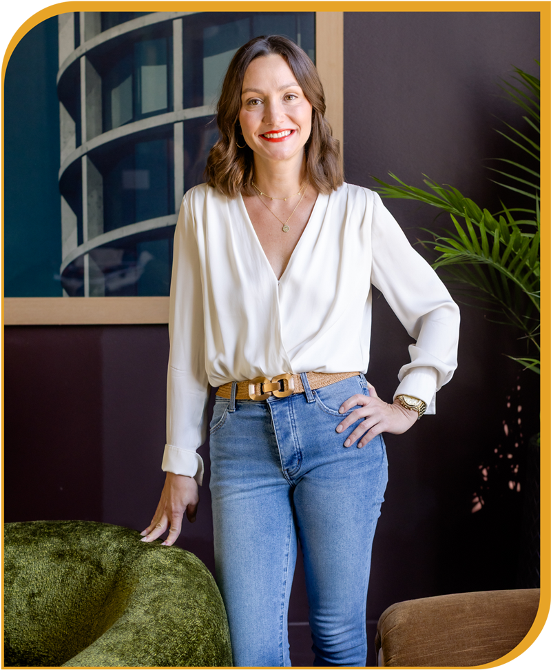 Portrait of Sarah Romer, business advisor and speaker.