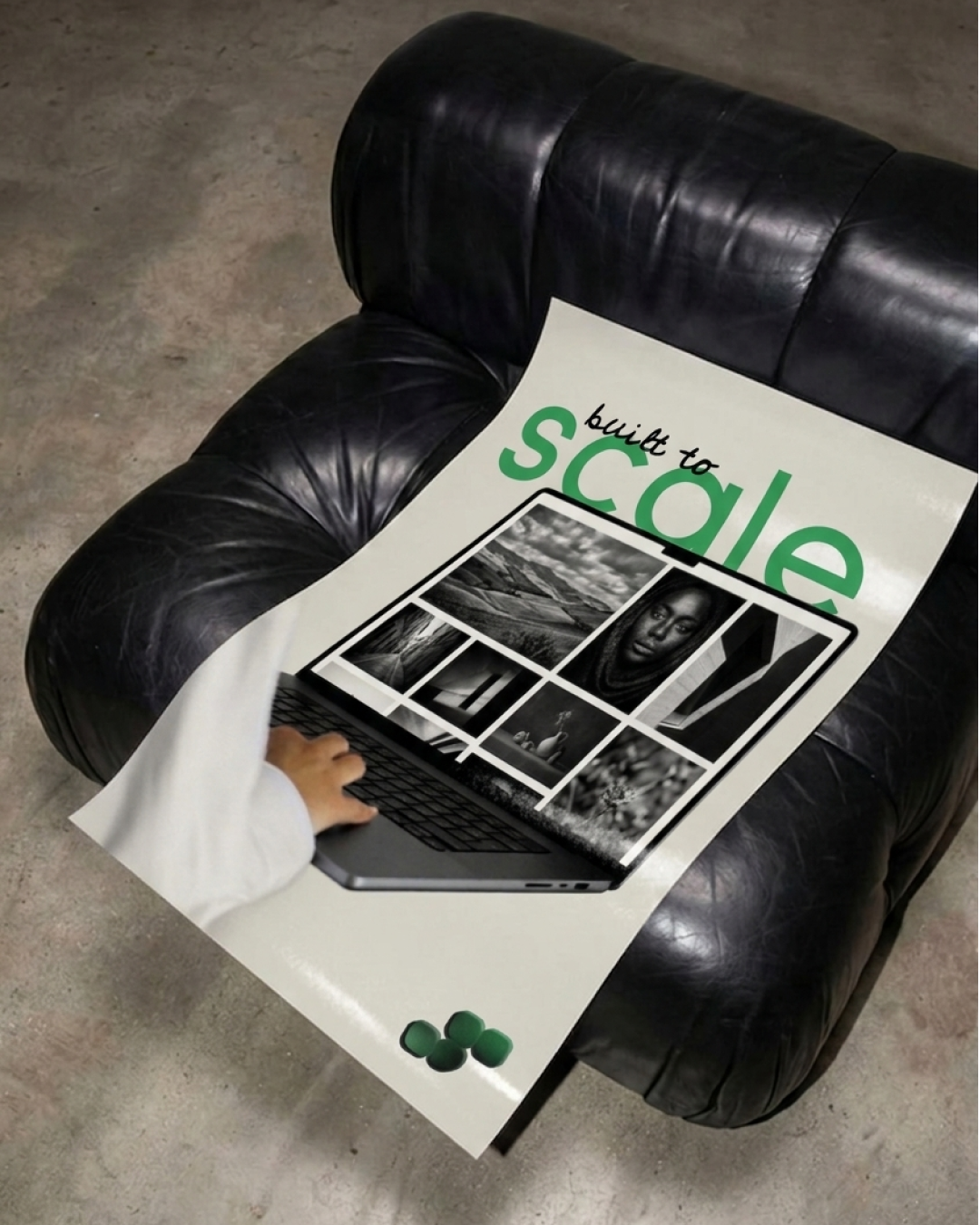 Affiche avec texte 'build to SCALE', une main utilisant un ordinateur portable, et des images noir et blanc de paysages et portrait