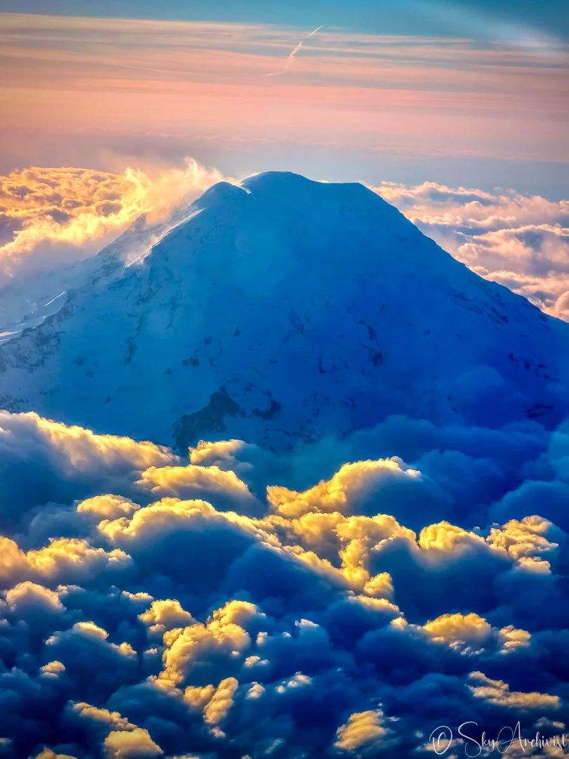 Sunrise_Over_Tahoma.jpg