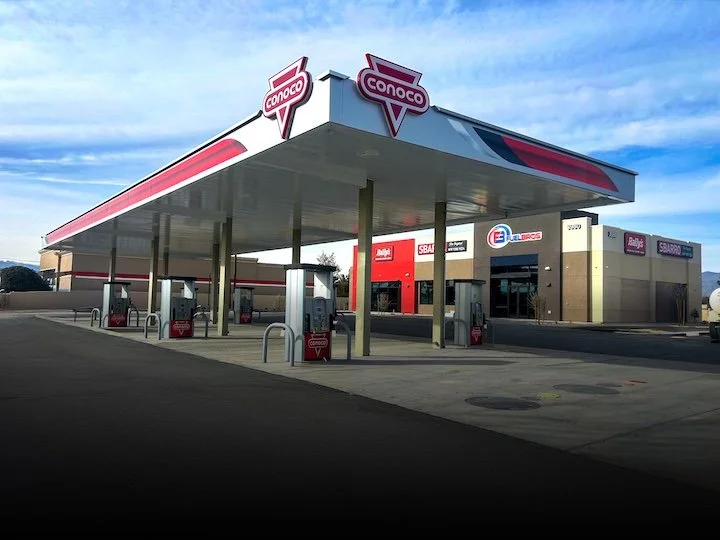 Lake Mead & Gateway Conoco.jpg