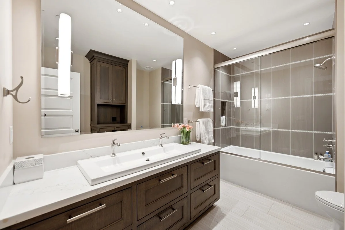 51 - 733 Woodside.jpg