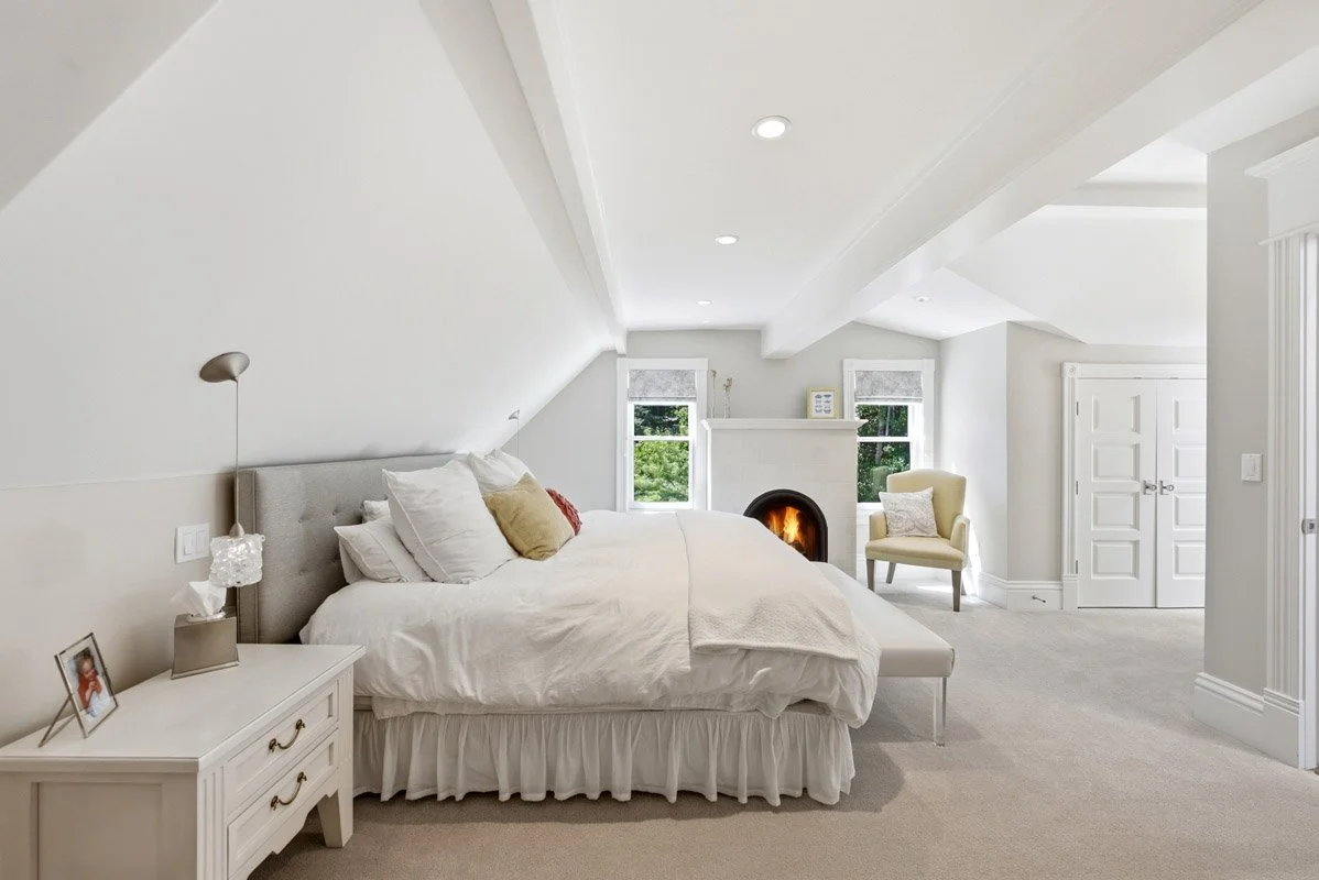33 - 733 Woodside.jpg
