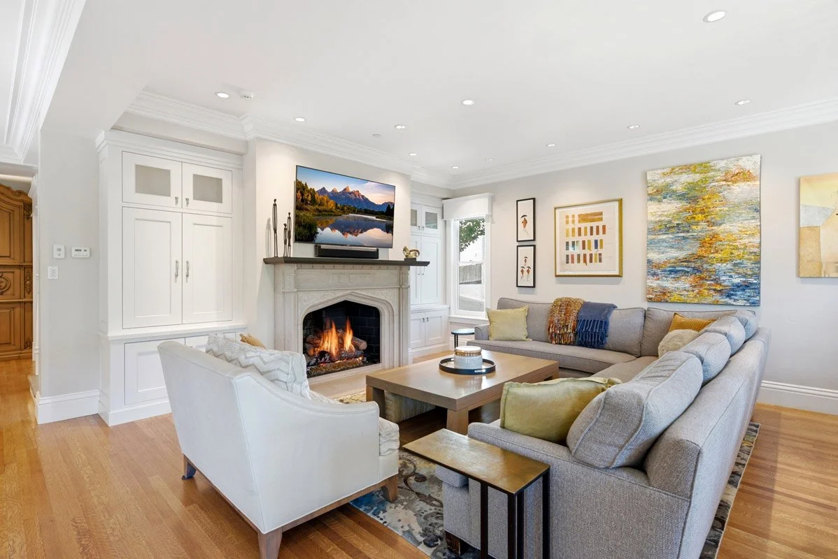 8 - 733 Woodside.jpg