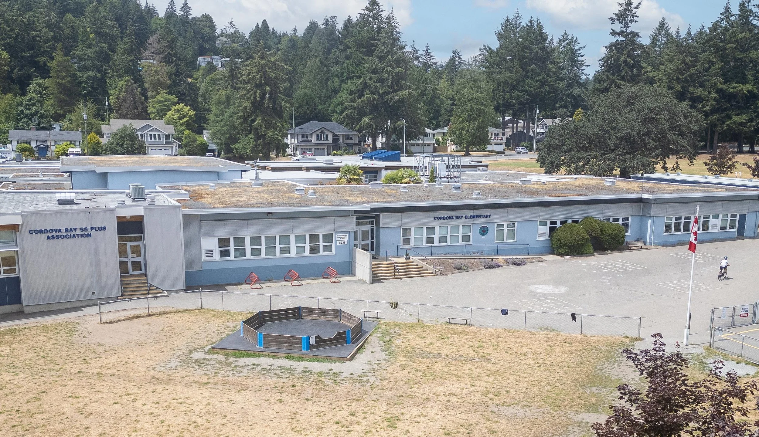 Cordova Bay Elementary.jpg