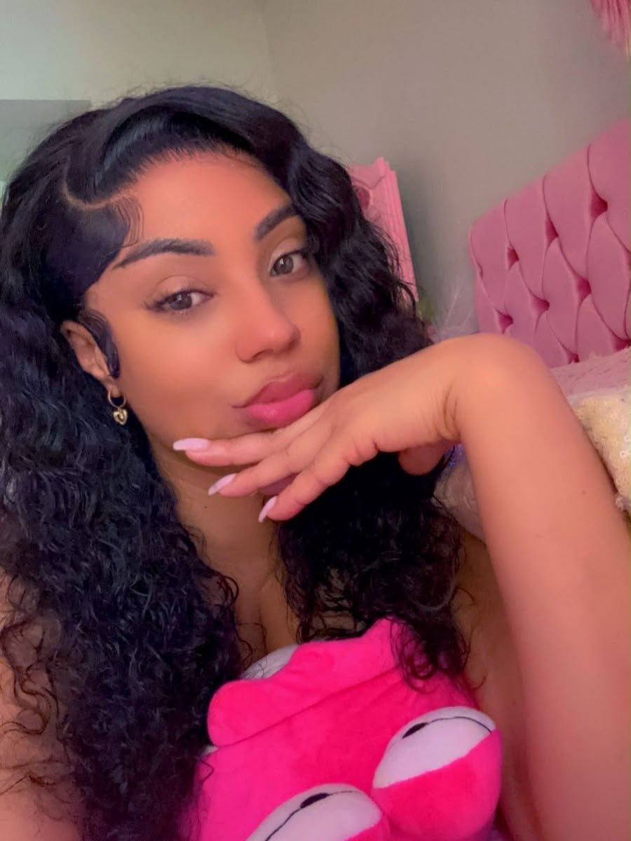 What&rsquo;s on my mind? Don&rsquo;t ask unless you ready 😂

#jadel
#PrettyAndUnbothered
#GirlTalk
#WhatOnMyMind