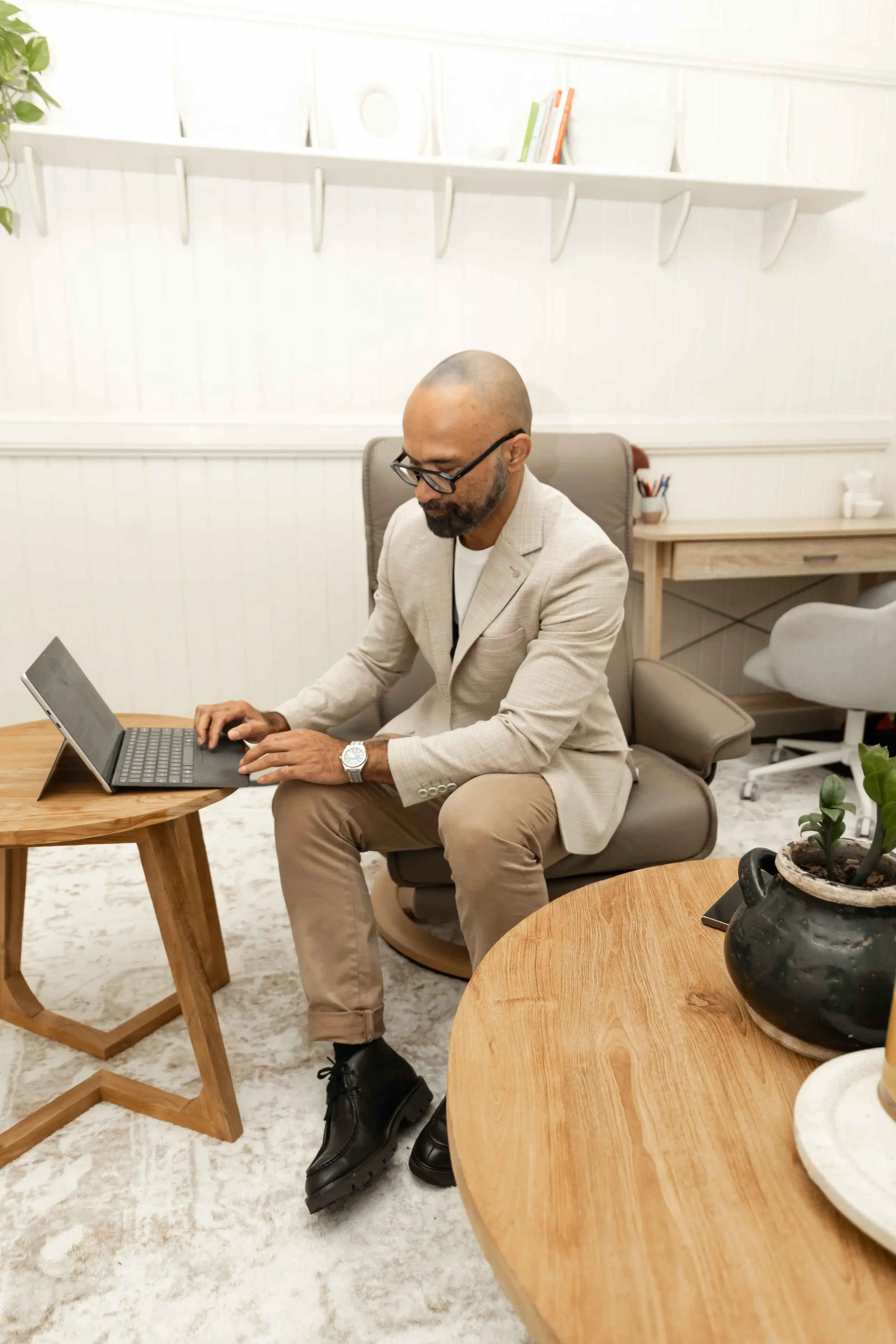 Work Well-being, Stress & Burnout are areas of focus at Osmosis Psychology, located at 79 Latrobe Terrace, Paddington QLD.