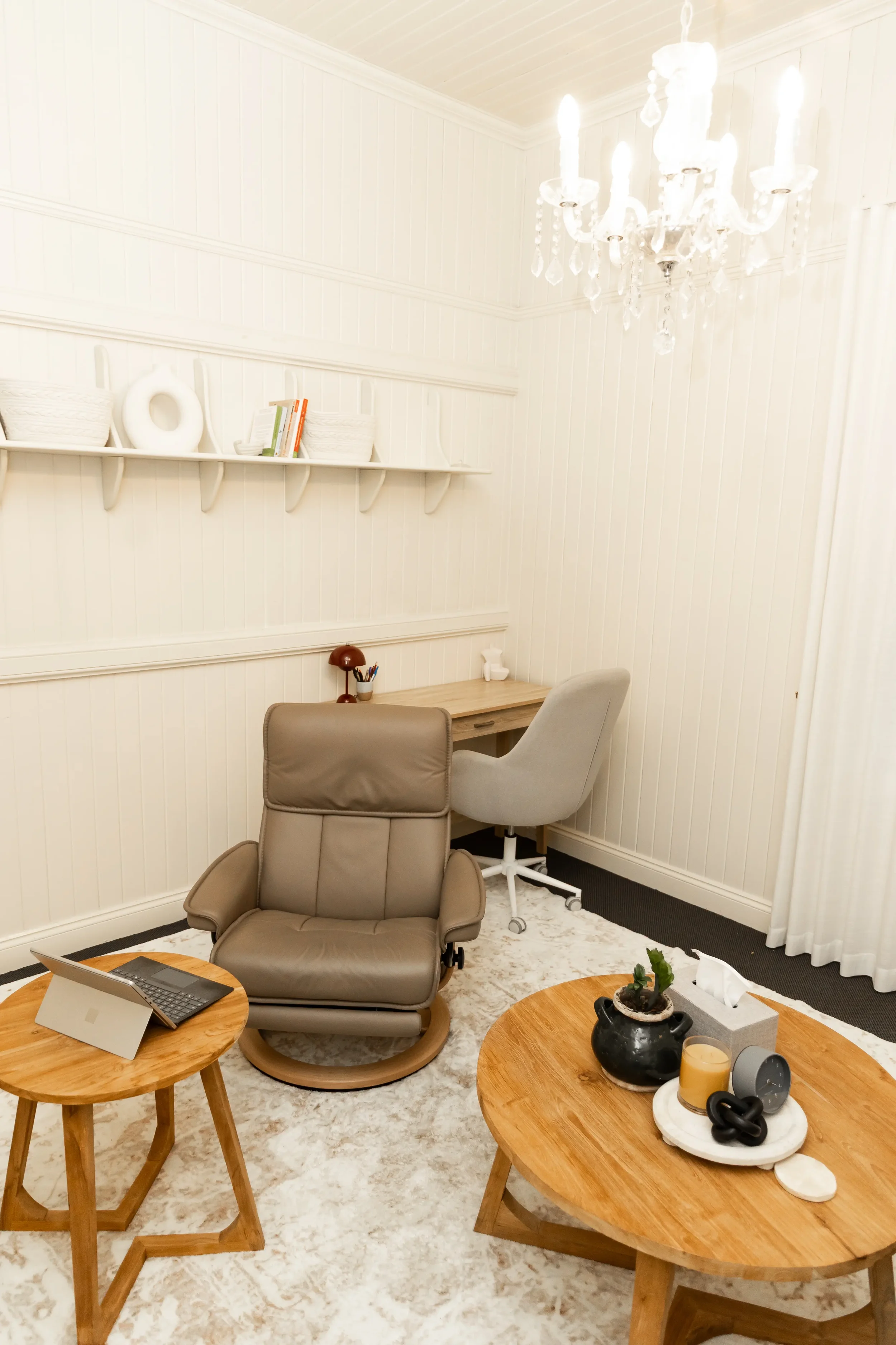 Calming and safe space where you can be heard and understood at 79 Latrobe Terrace, Paddington, Brisbane QLD. GP Referrals, WorkCover accepted.